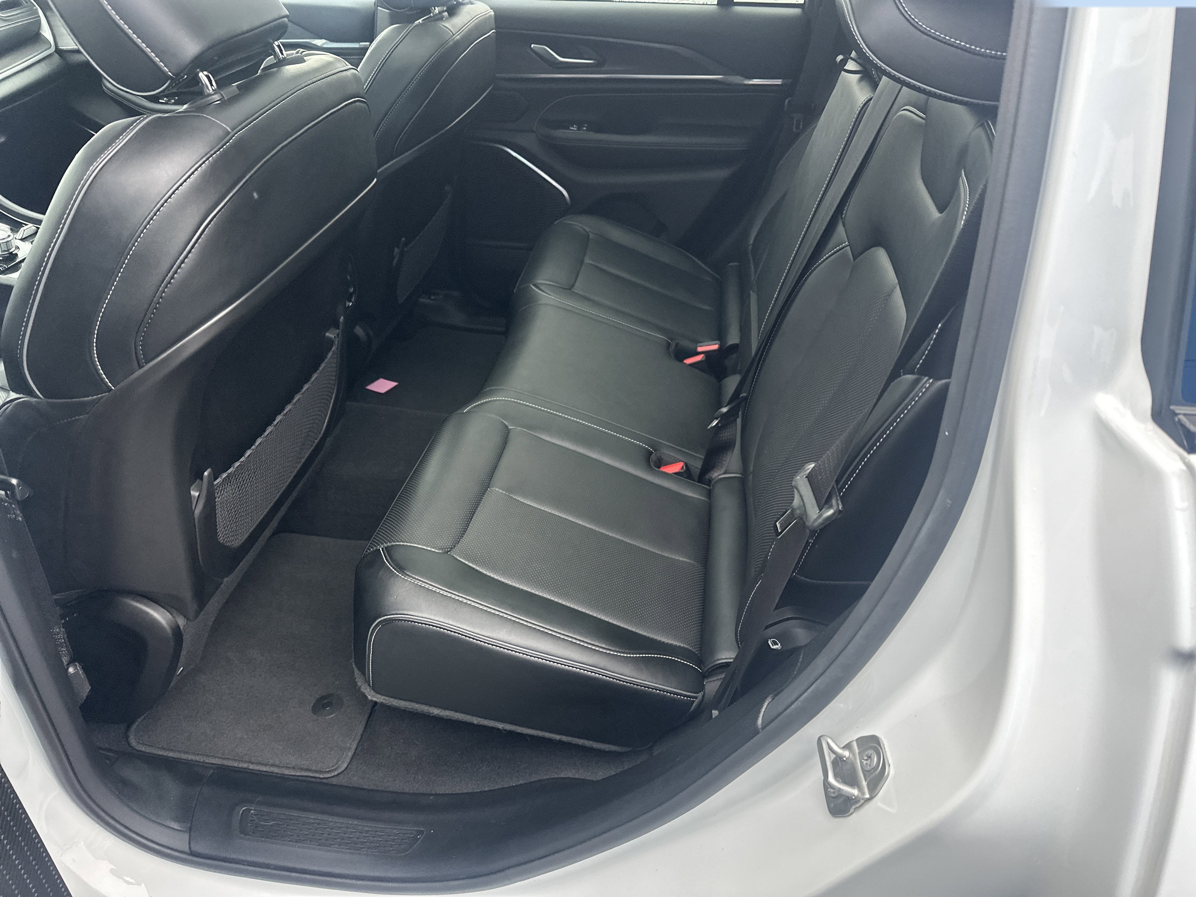 2022 Jeep Grand Cherokee Overland 4x4