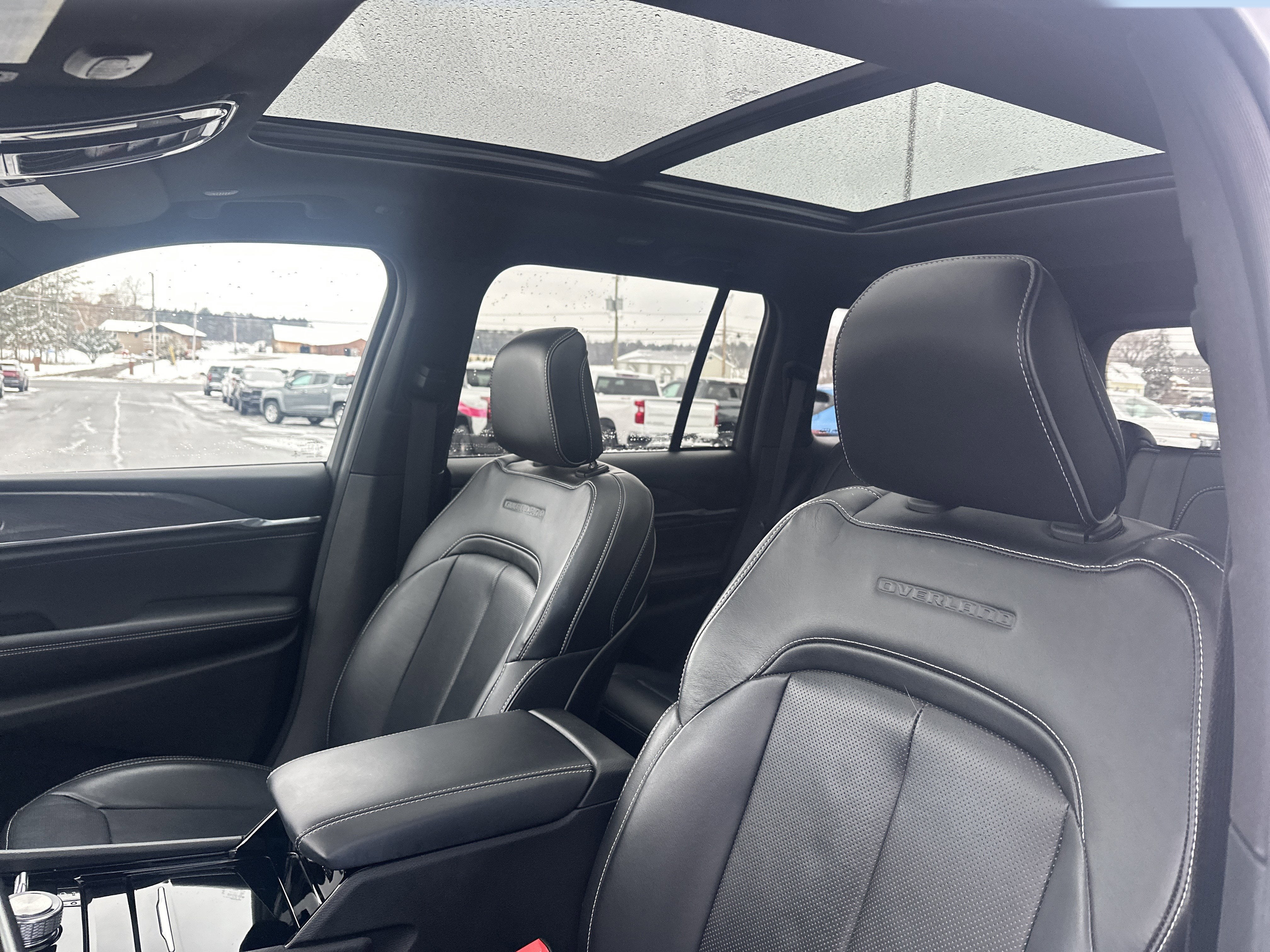 2022 Jeep Grand Cherokee Overland 4x4