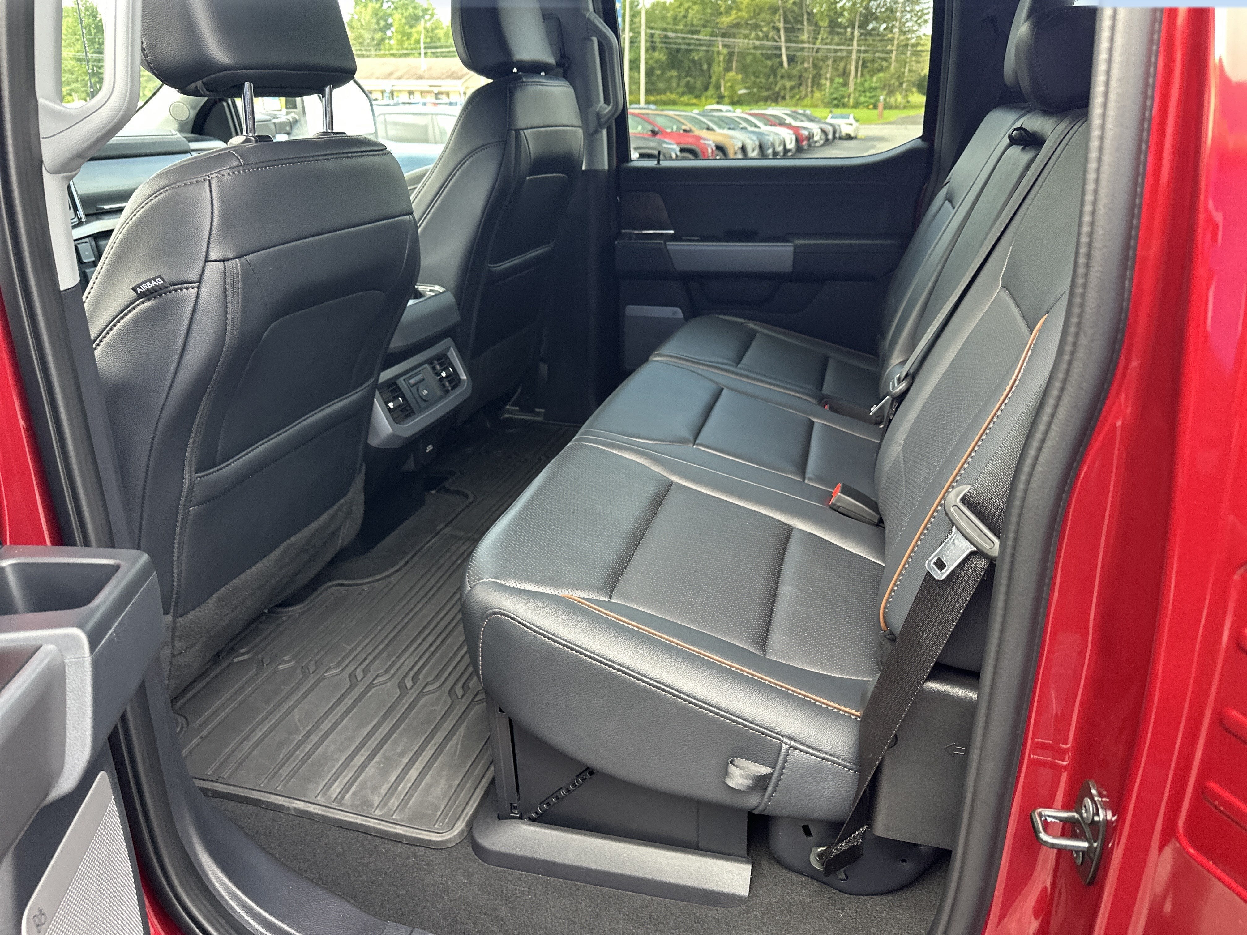 2025 Ford F-350 LARIAT
