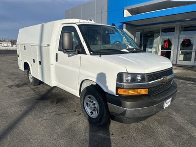 2025 Chevrolet Express Cutaway 3500 1WT