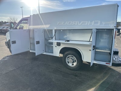 2025 Chevrolet Express Cutaway 3500 1WT