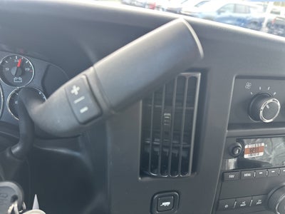 2025 Chevrolet Express Cutaway 3500 1WT