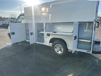 2025 Chevrolet Express Cutaway 3500 1WT