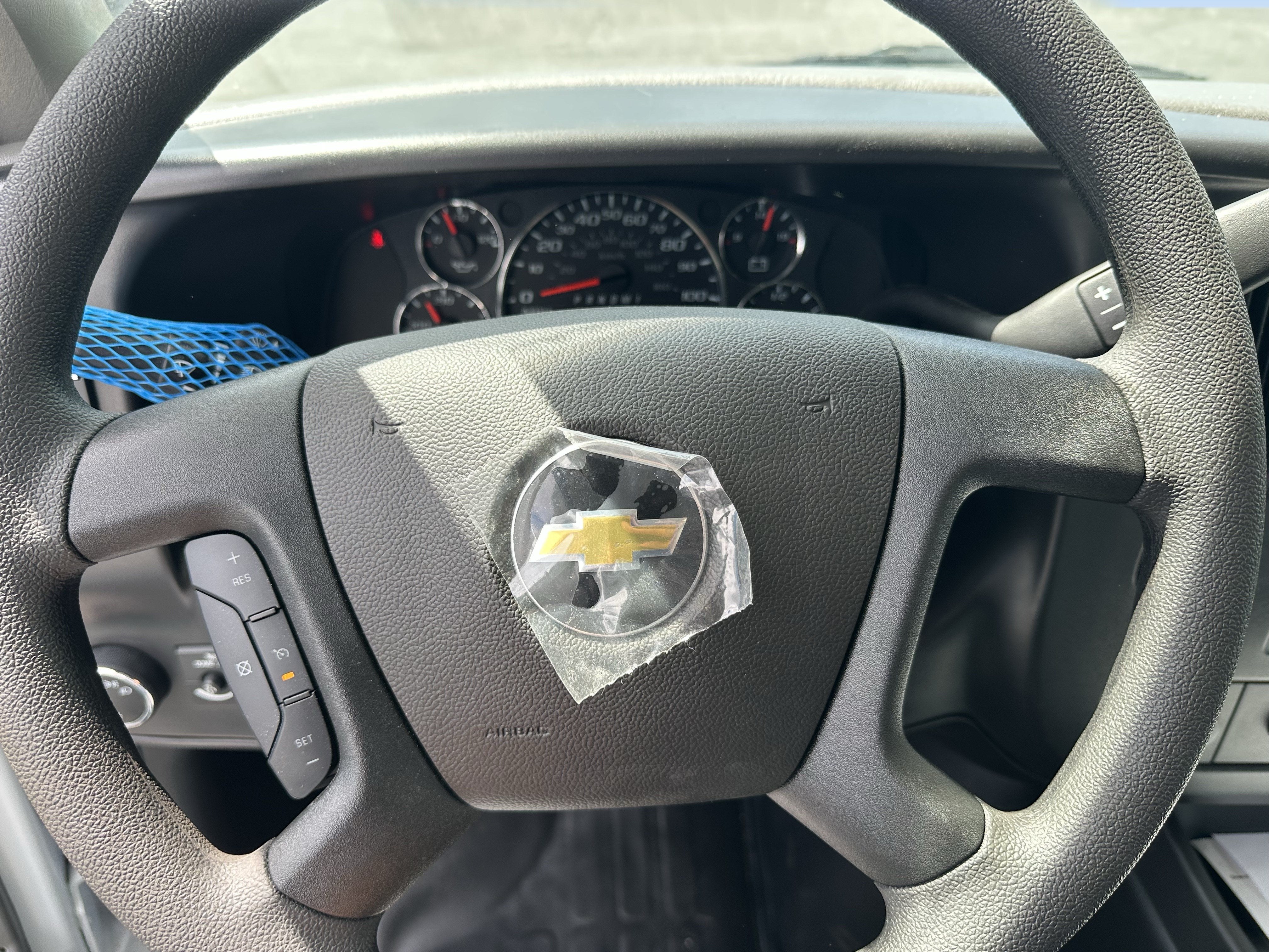 2026 Chevrolet Express Cutaway 3500 1WT