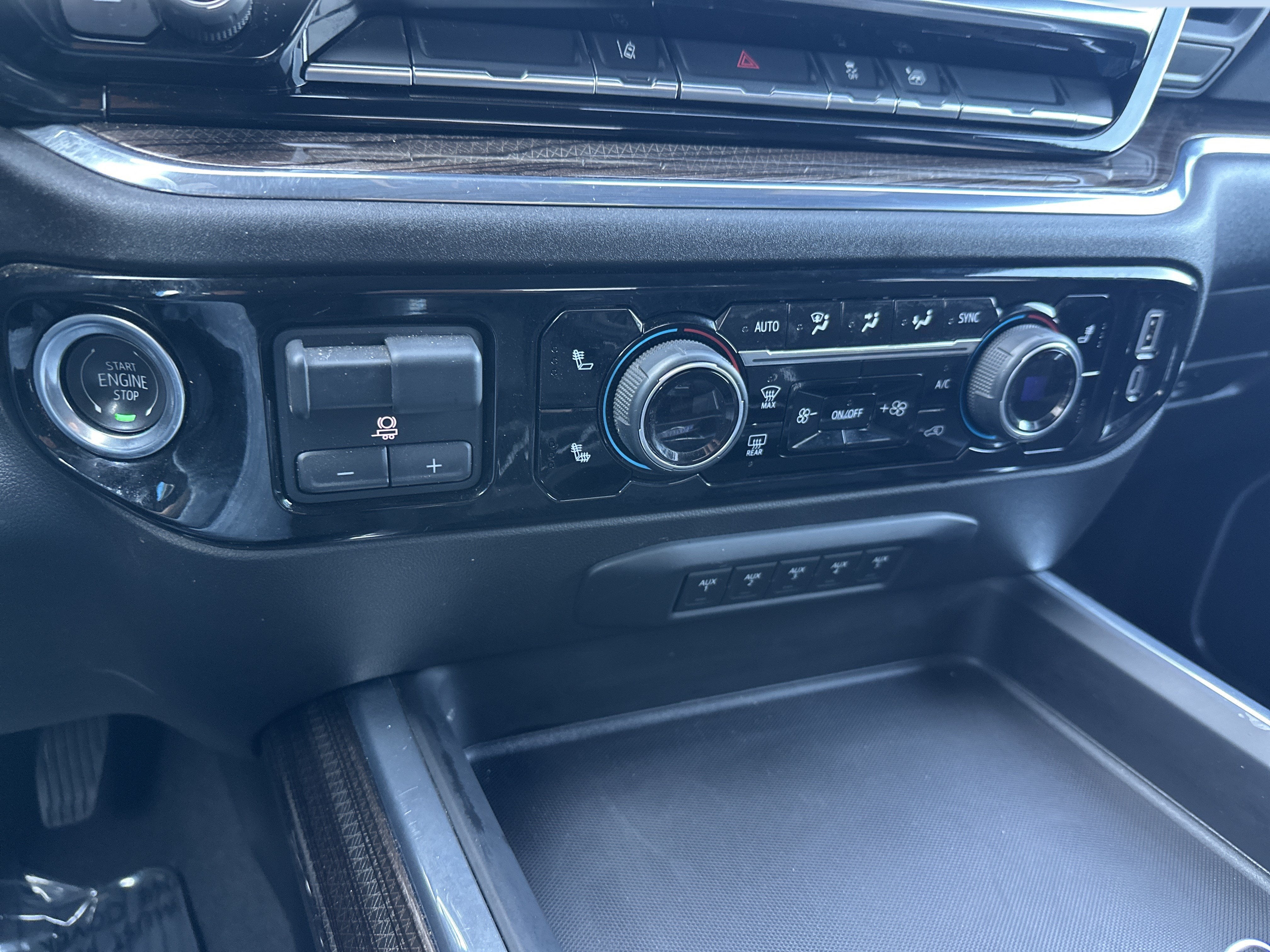 2025 Chevrolet Silverado 3500 HD LT