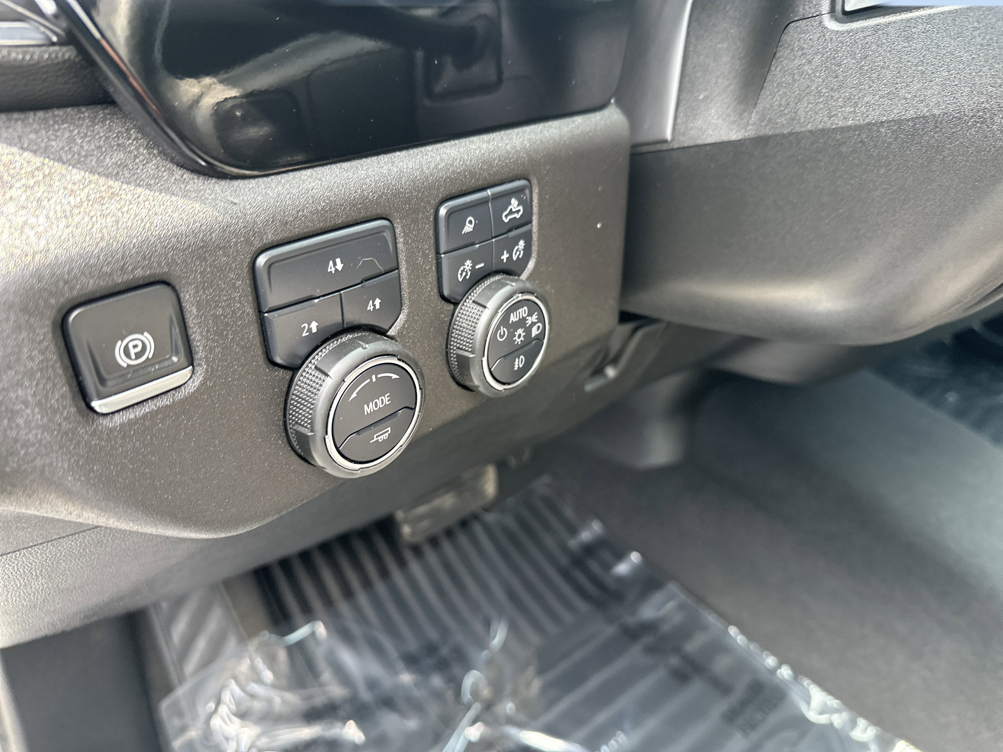 2025 Chevrolet Silverado 3500 HD LT DRW