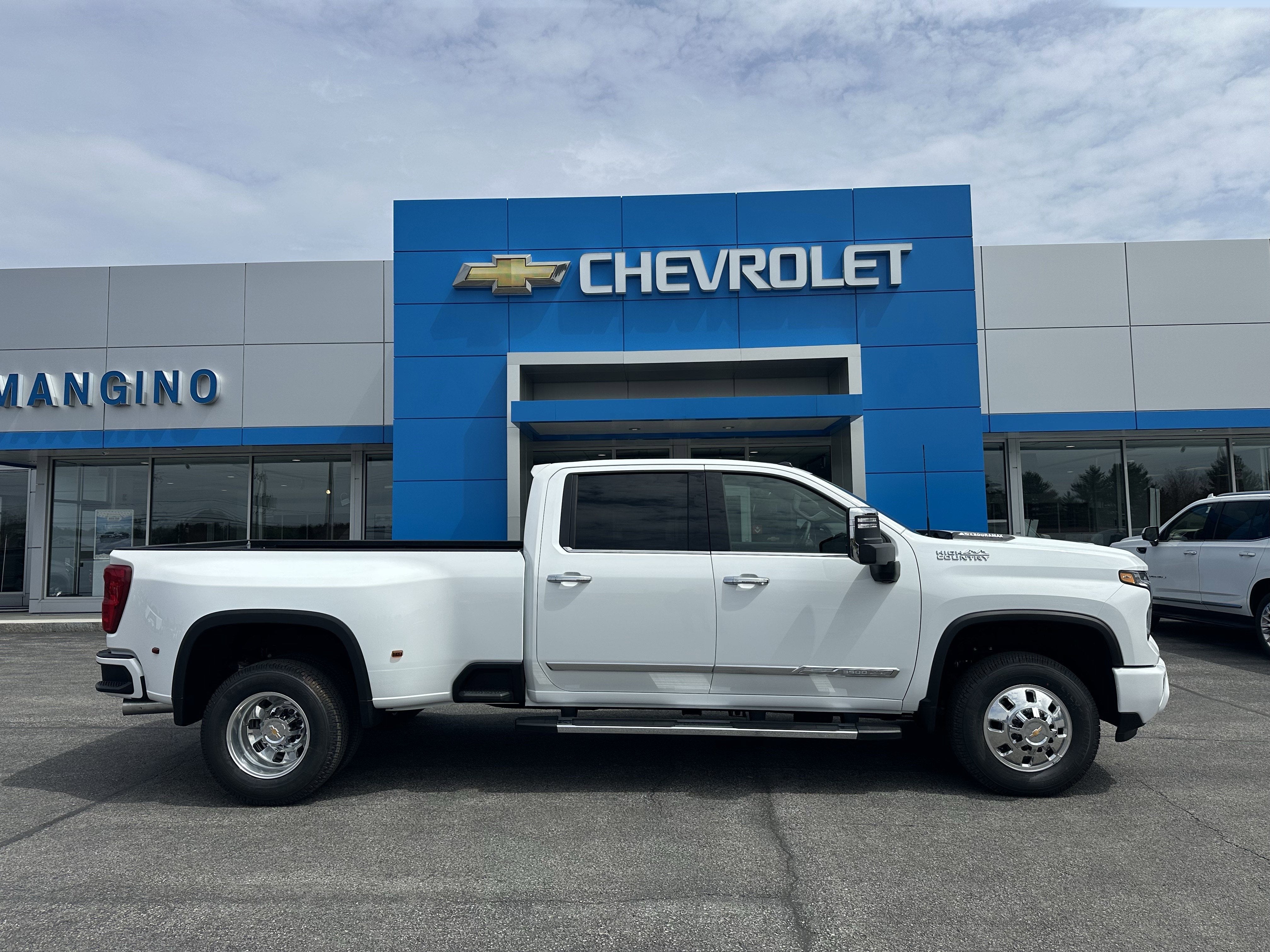 2026 Chevrolet Silverado 3500 HD High Country DRW