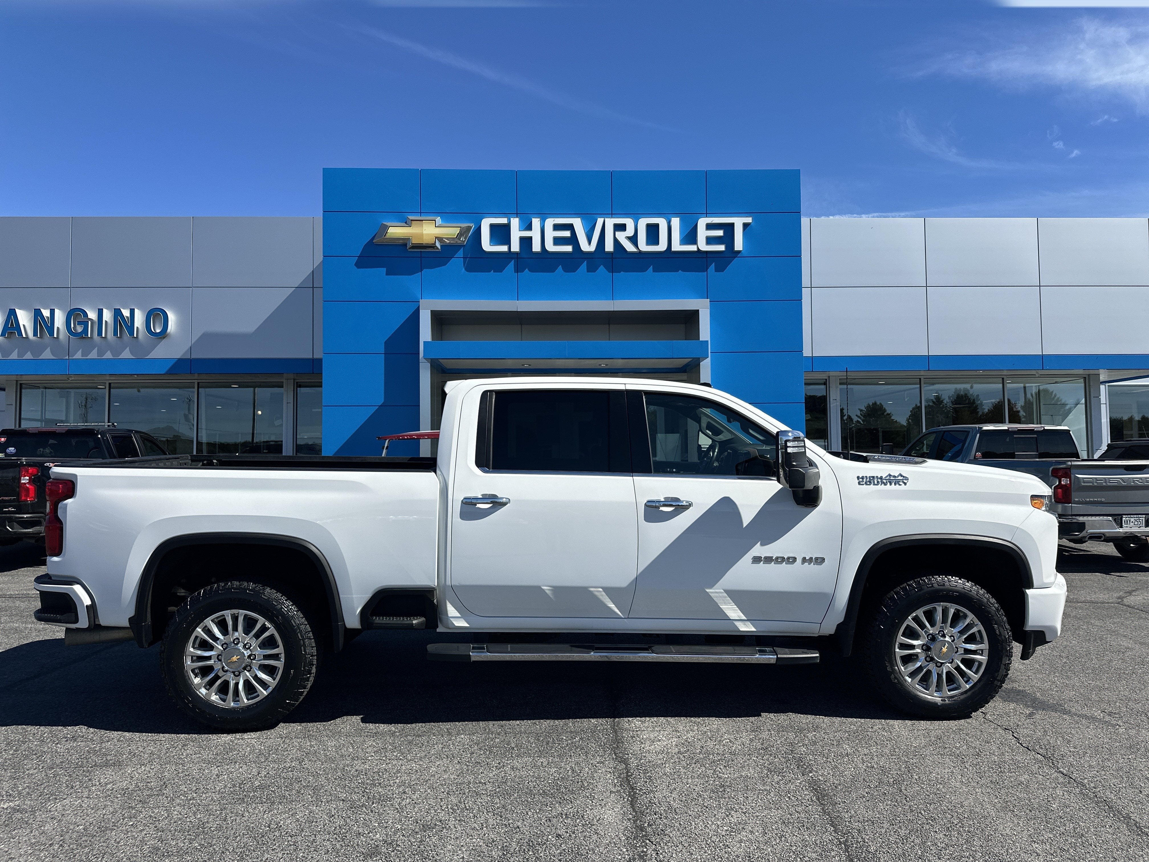 2023 Chevrolet Silverado 3500 HD High Country