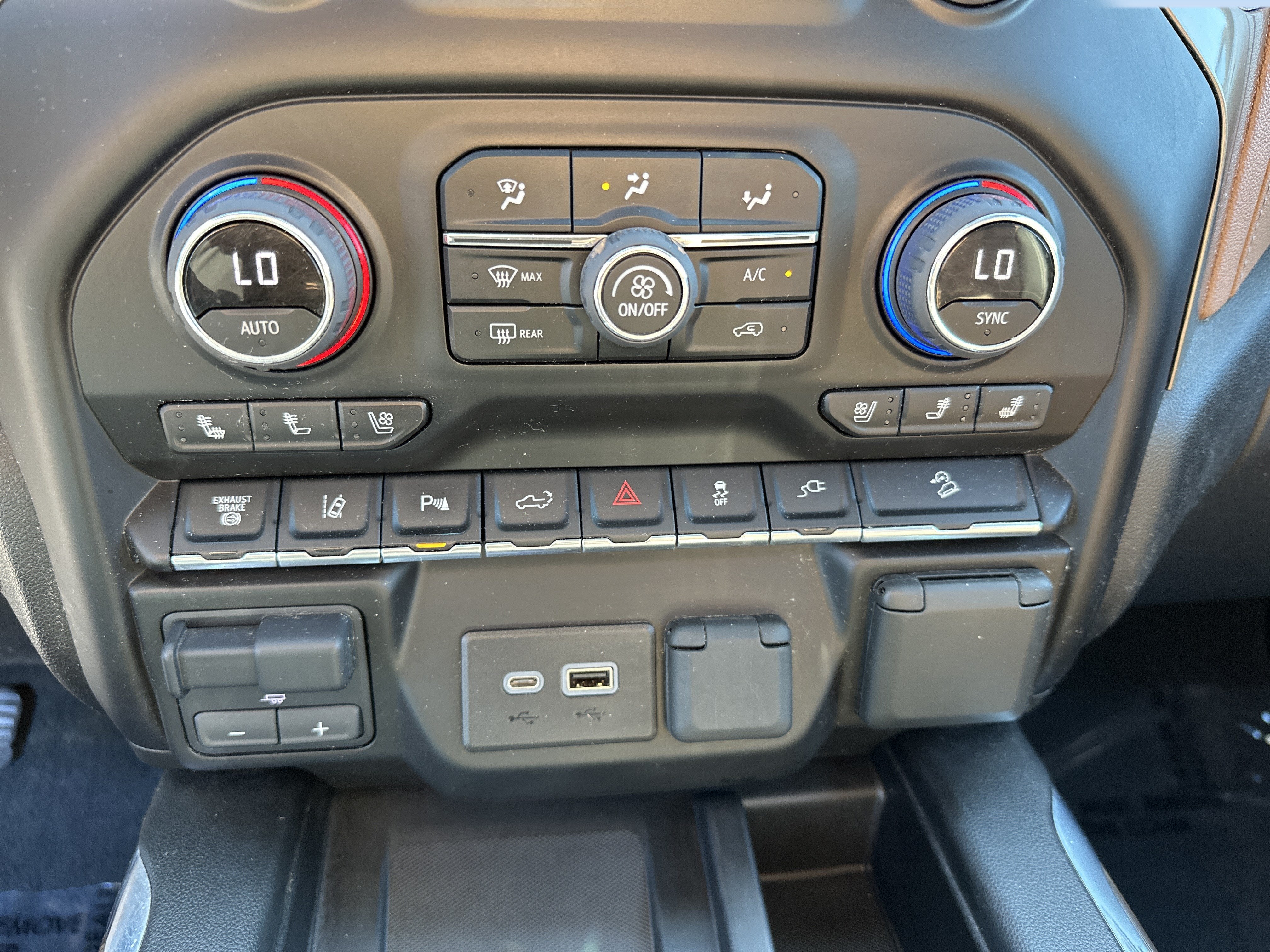 2023 Chevrolet Silverado 3500 HD High Country
