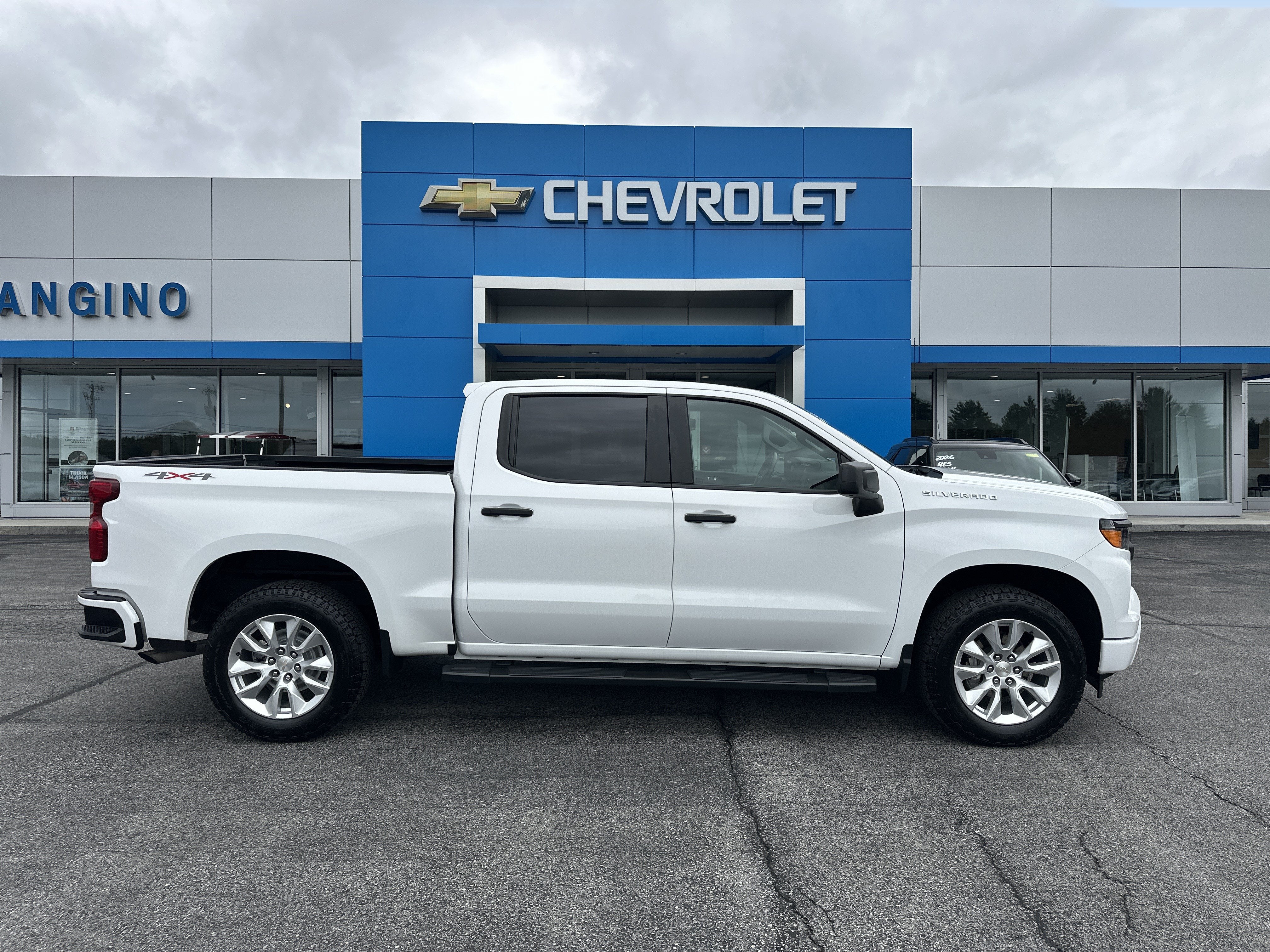 2024 Chevrolet Silverado 1500 Custom
