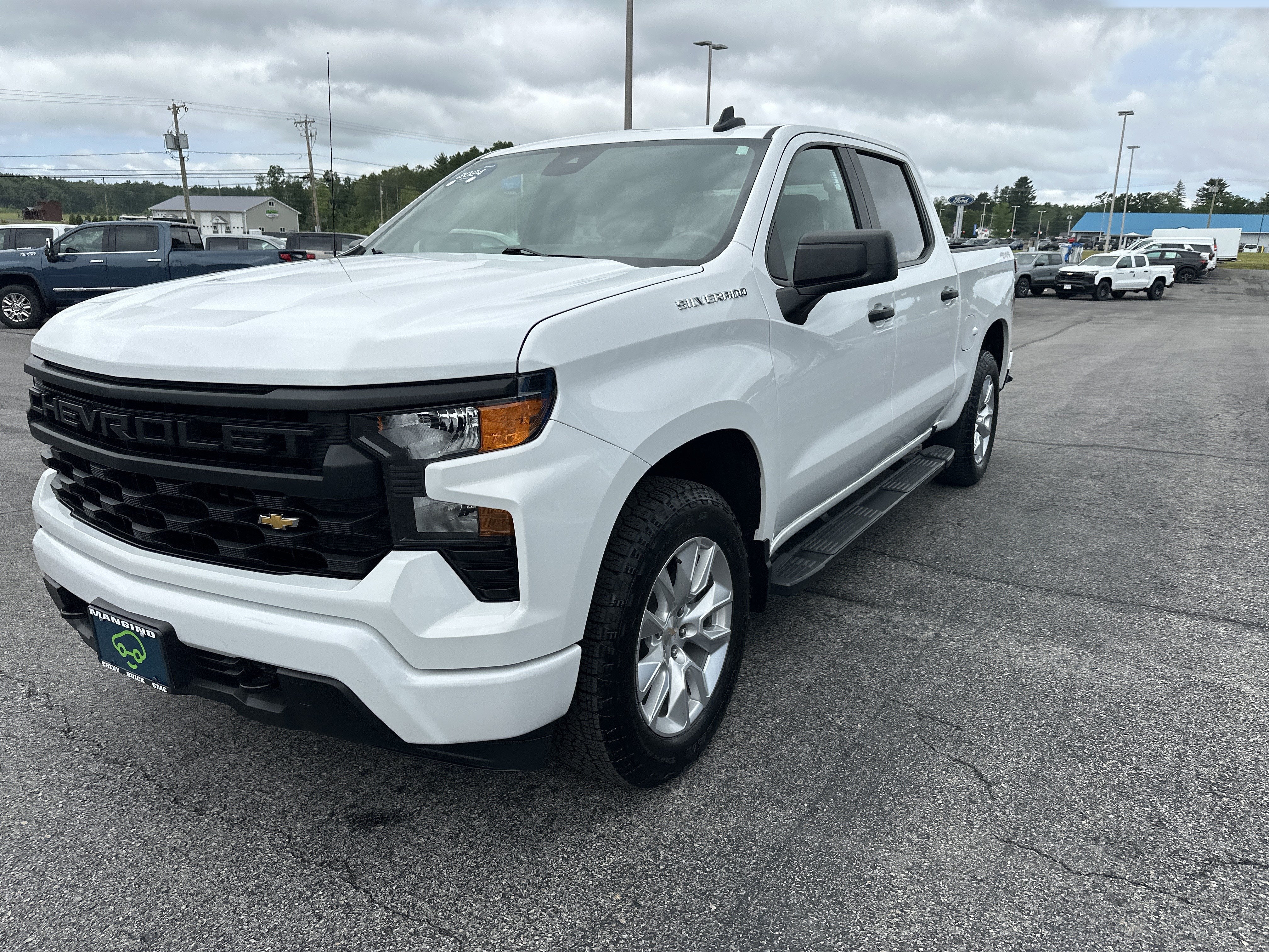 2024 Chevrolet Silverado 1500 Custom