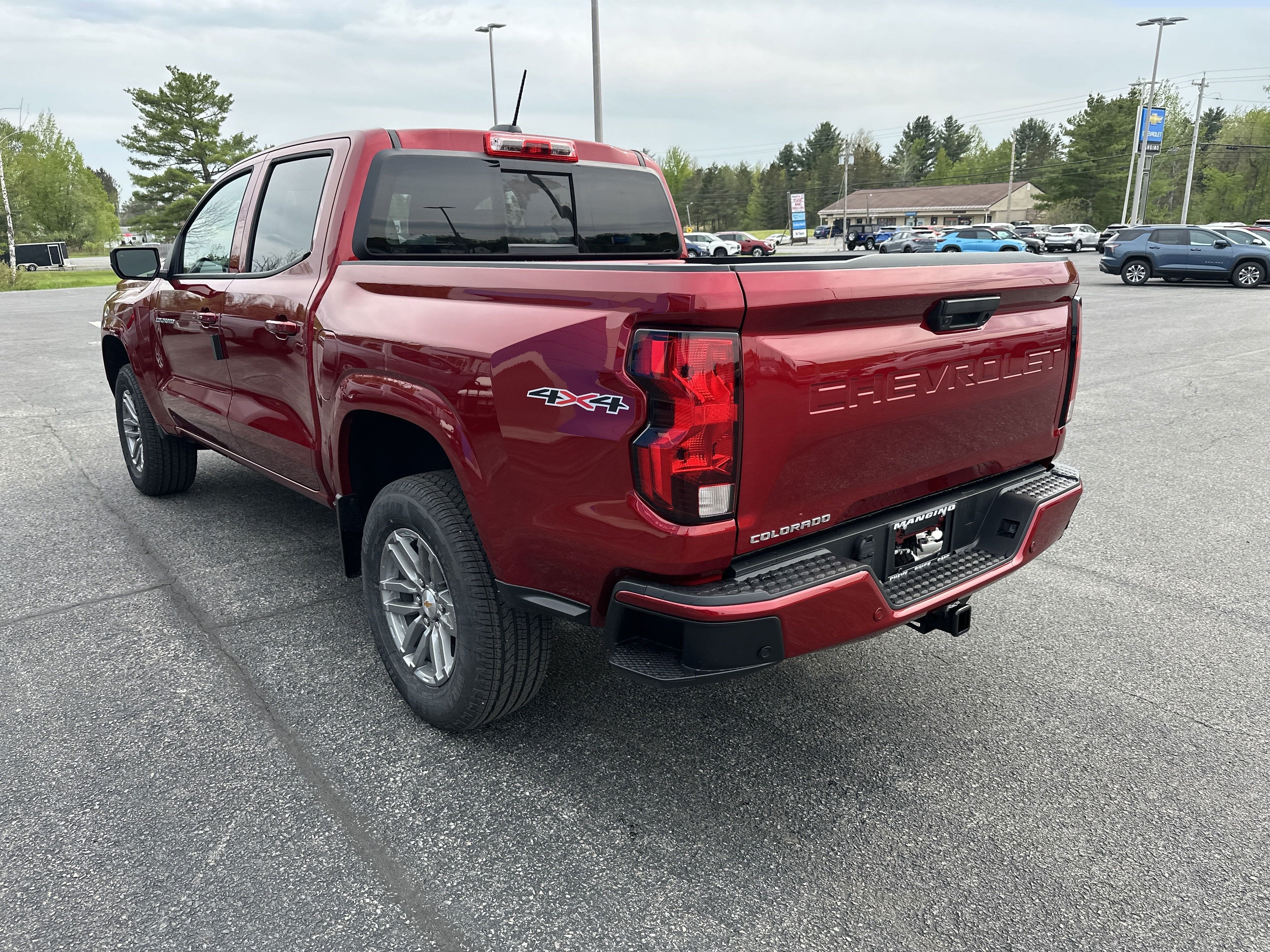 2025 Chevrolet Colorado WT/LT