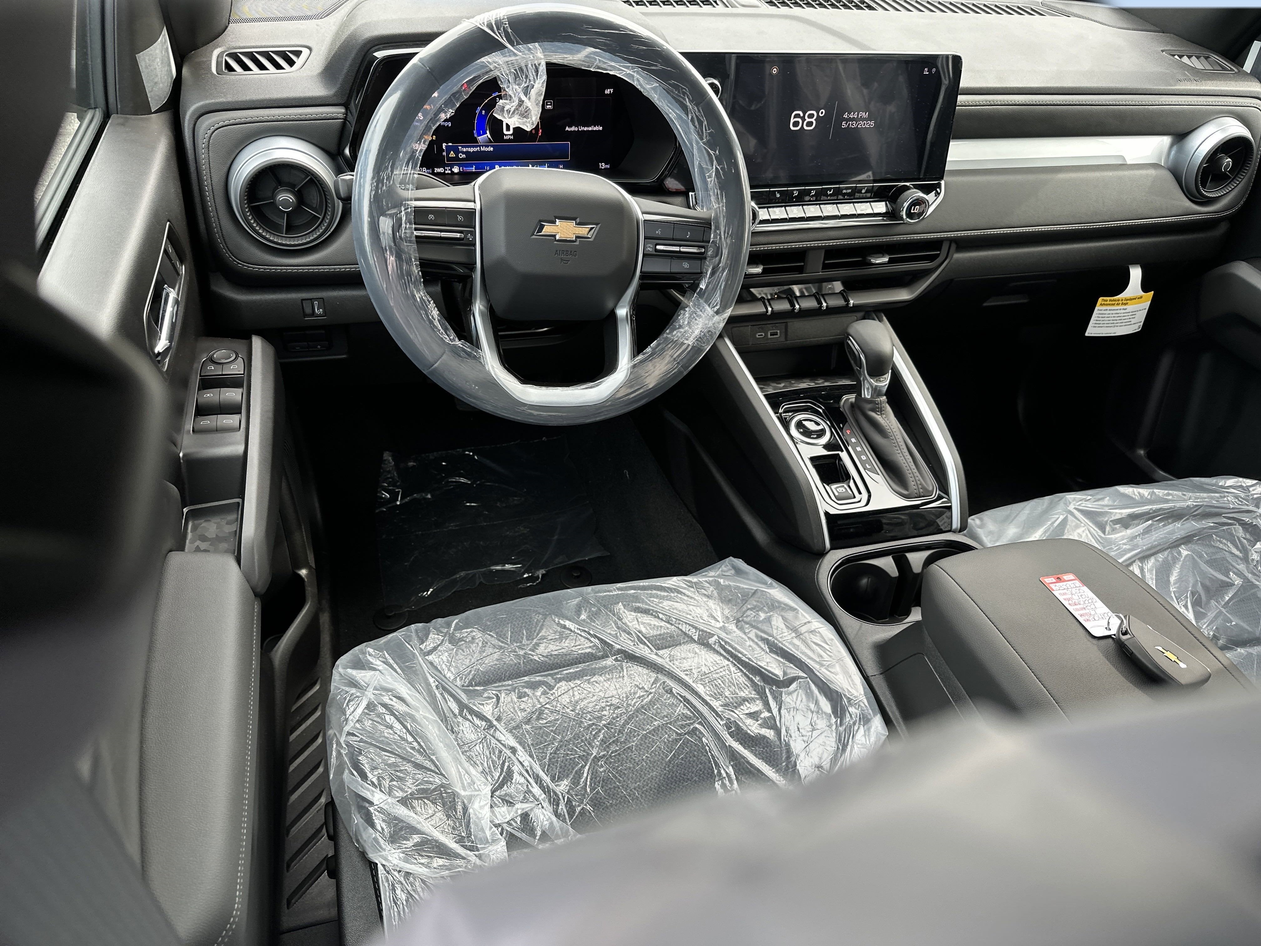 2025 Chevrolet Colorado WT/LT