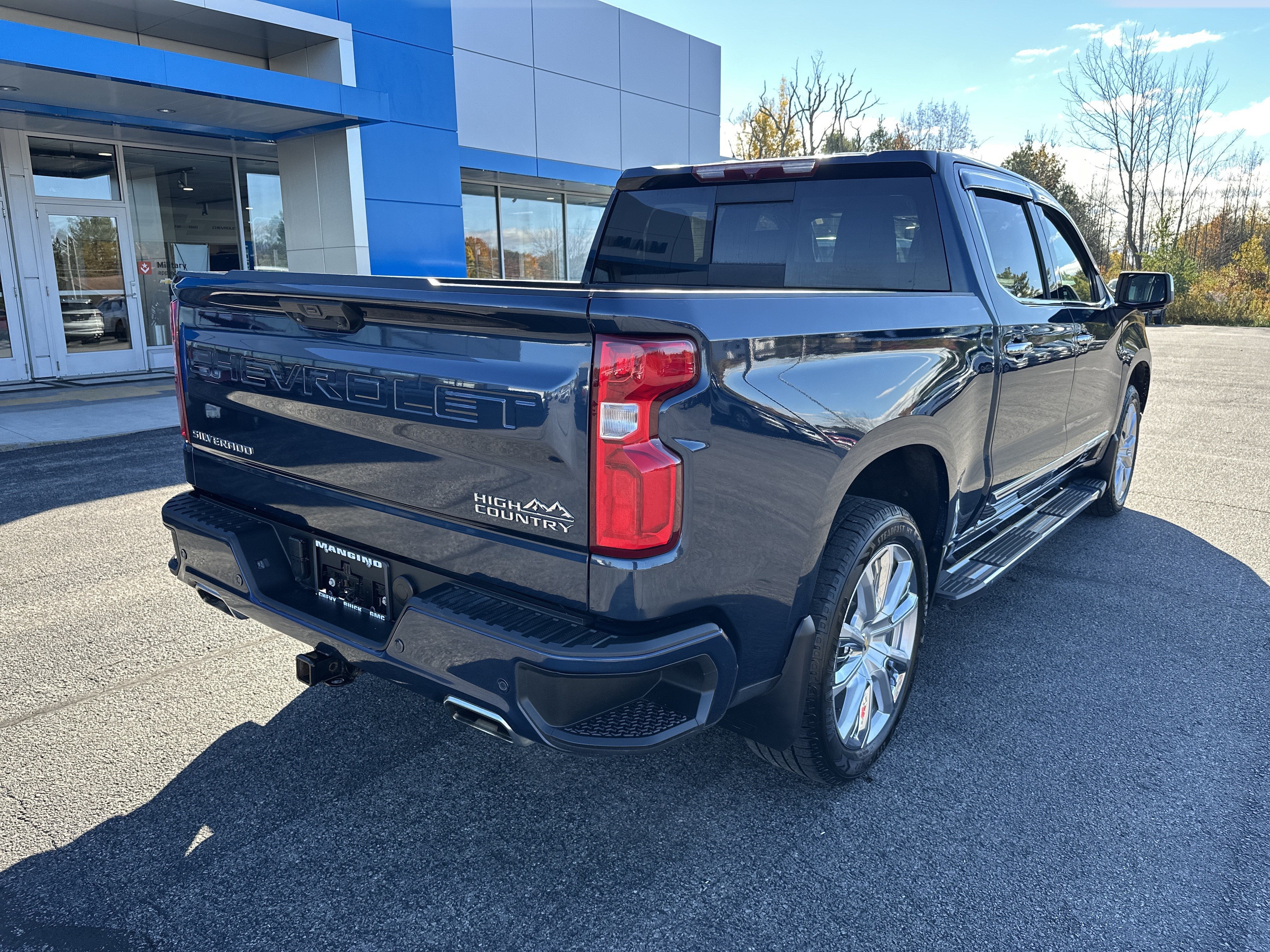 2023 Chevrolet Silverado 1500 High Country