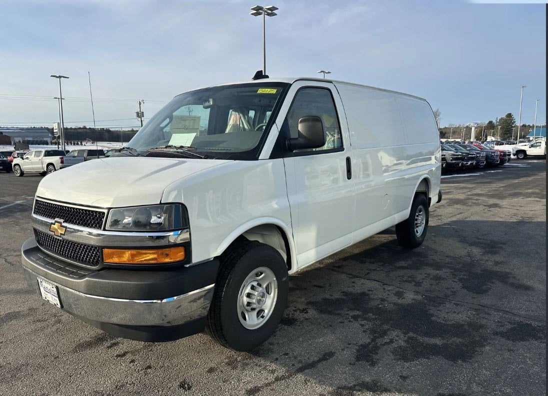 2025 Chevrolet Express Cargo 2500 WT