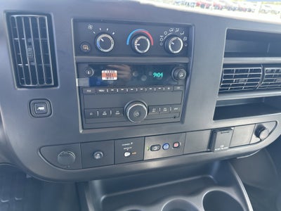2025 Chevrolet Express Cargo WT