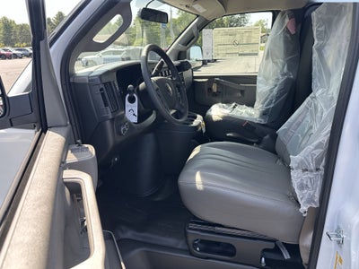 2025 Chevrolet Express Cargo 3500 WT