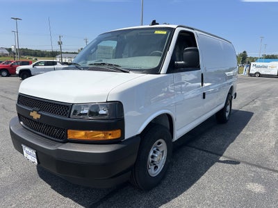 2025 Chevrolet Express Cargo 3500 WT