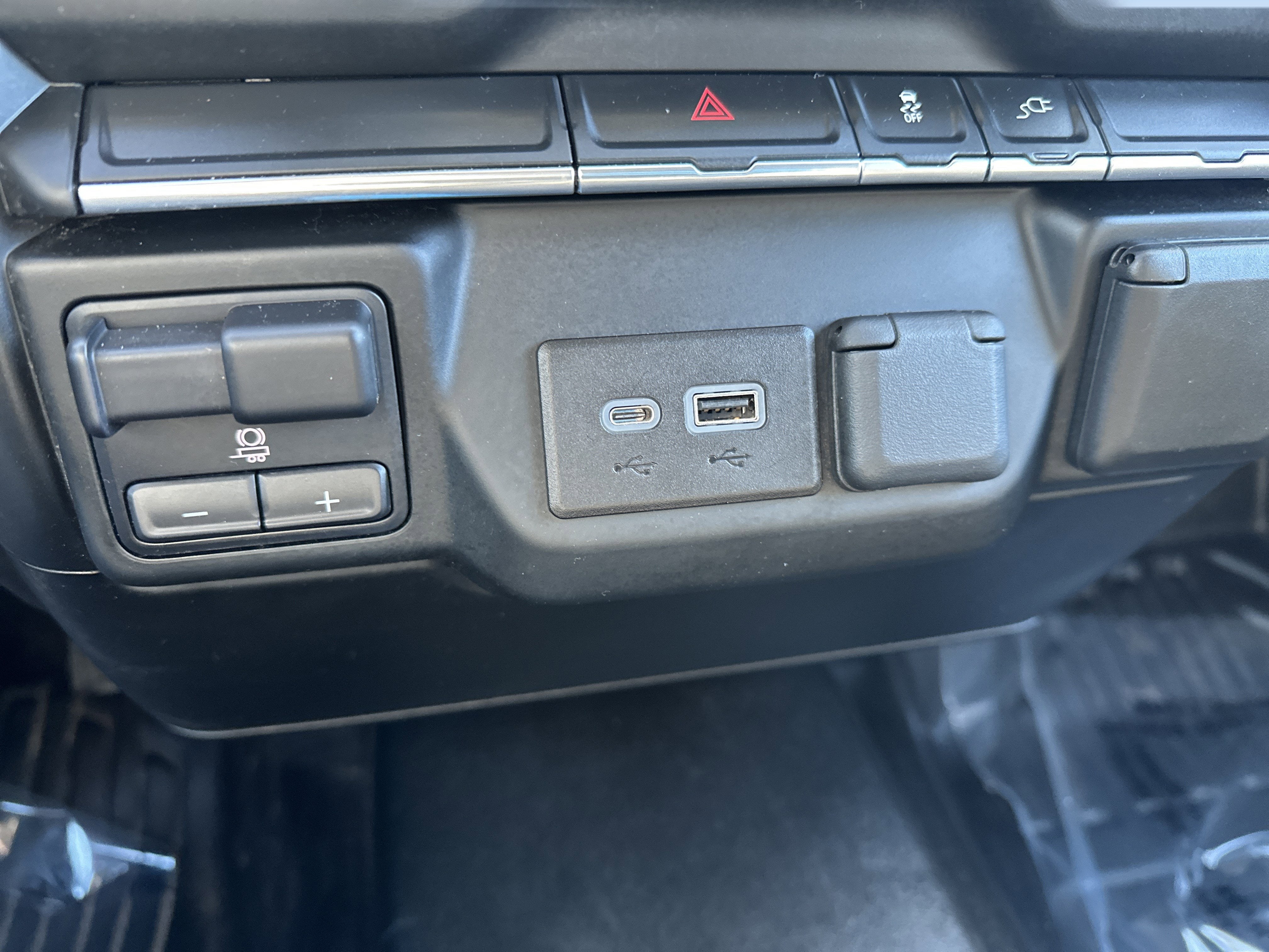 2022 GMC Sierra 3500 HD Chassis Cab Pro