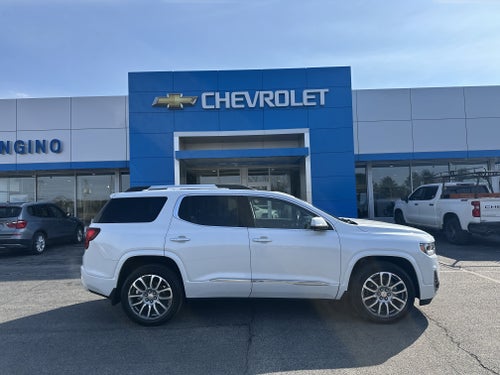 2023 GMC Acadia Denali