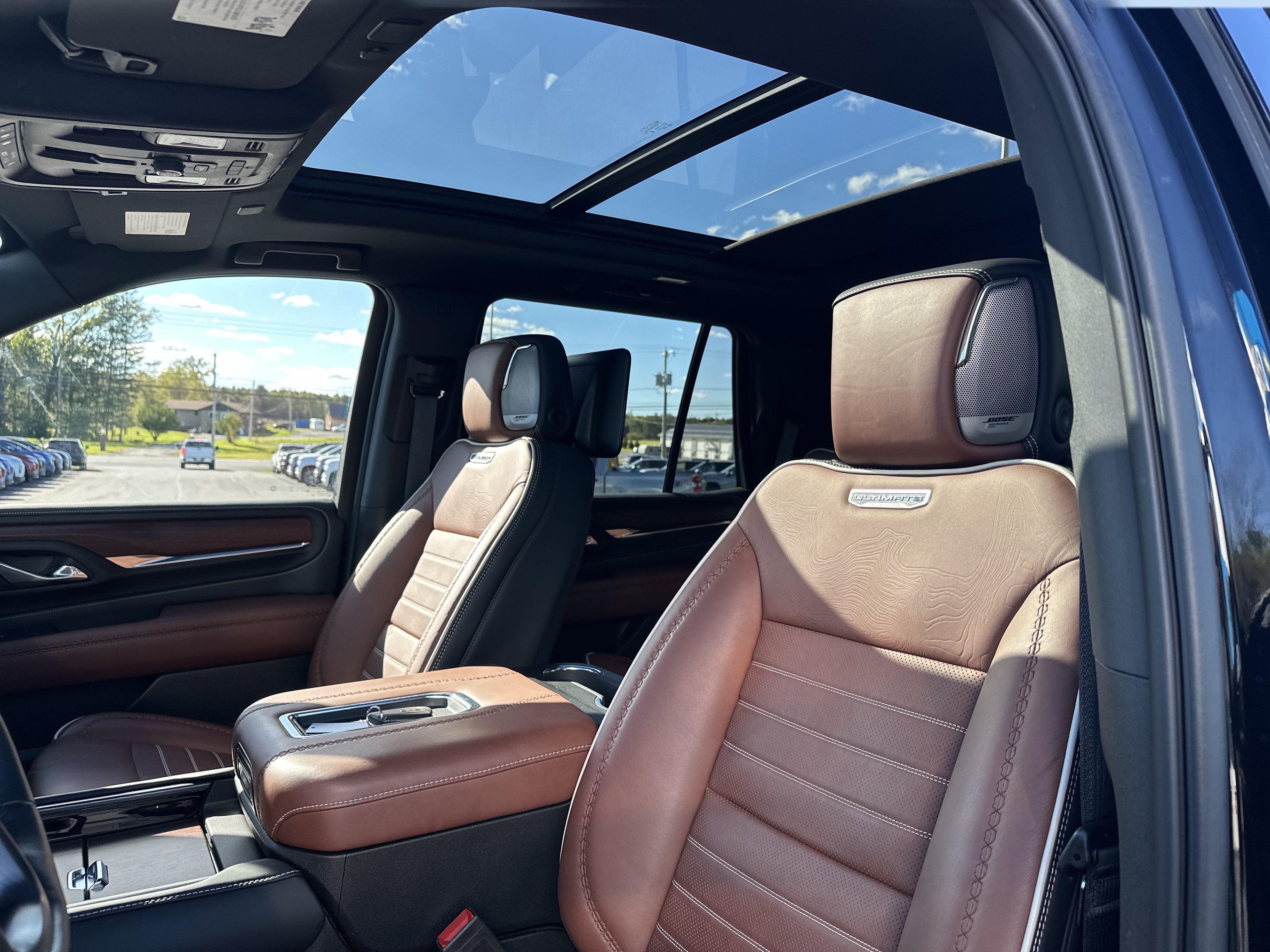 2023 GMC Yukon Denali Ultimate