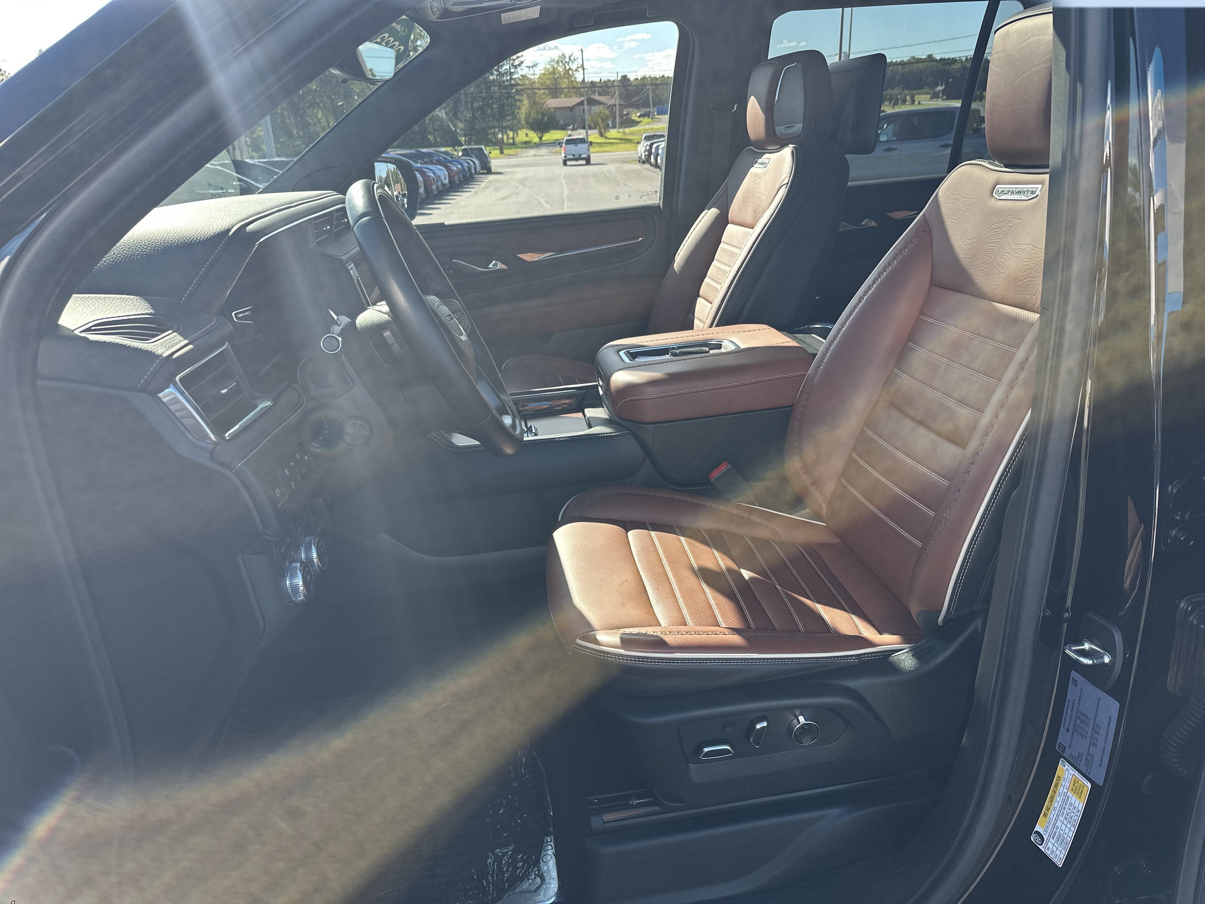 2023 GMC Yukon Denali Ultimate