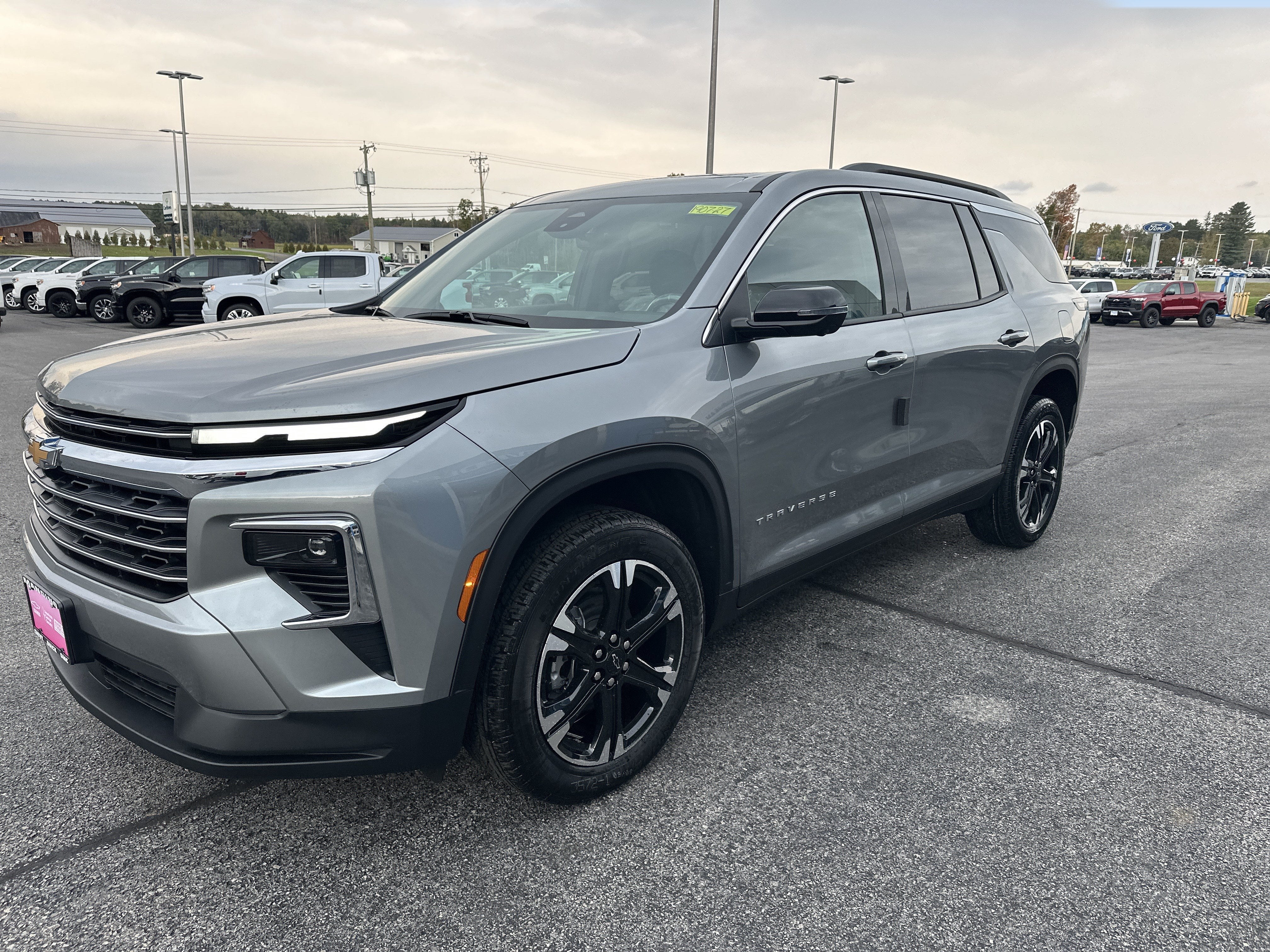 2027 Chevrolet Traverse LT