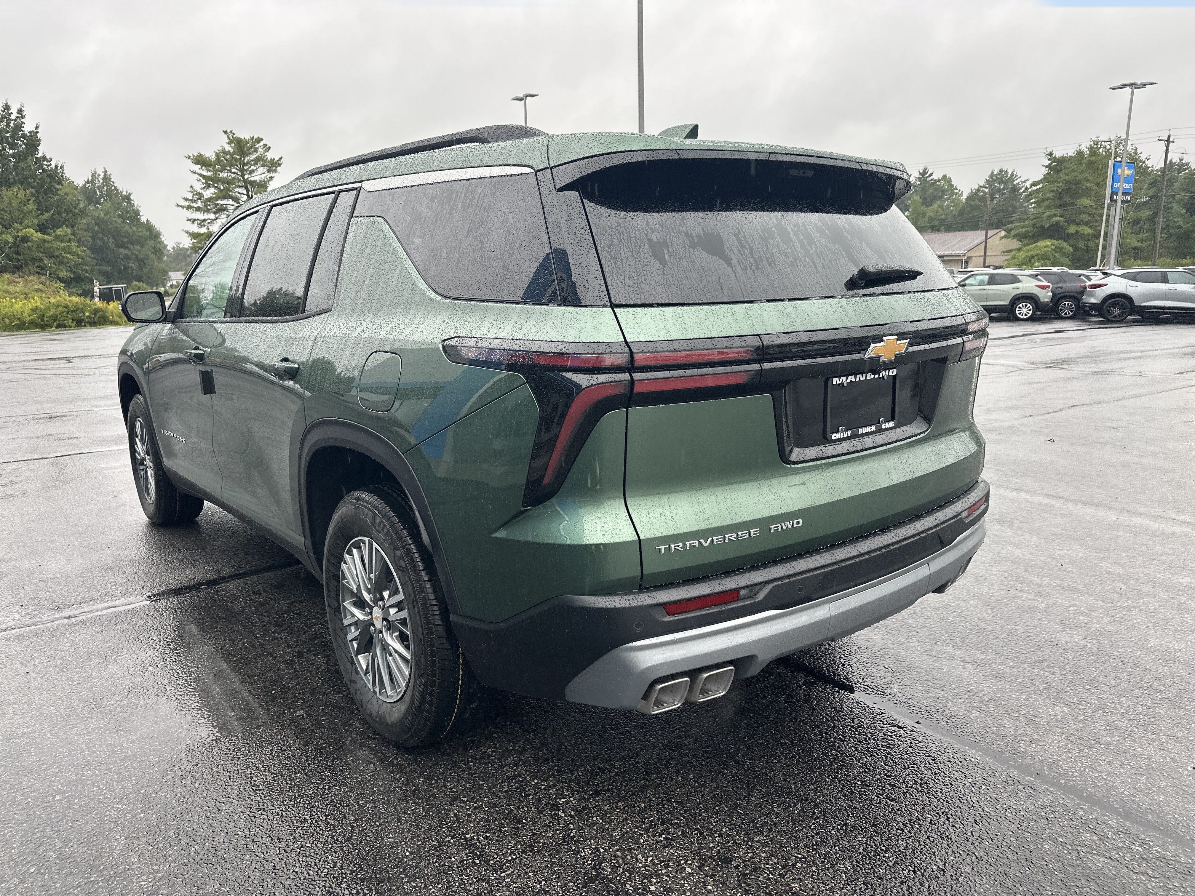 2027 Chevrolet Traverse LT