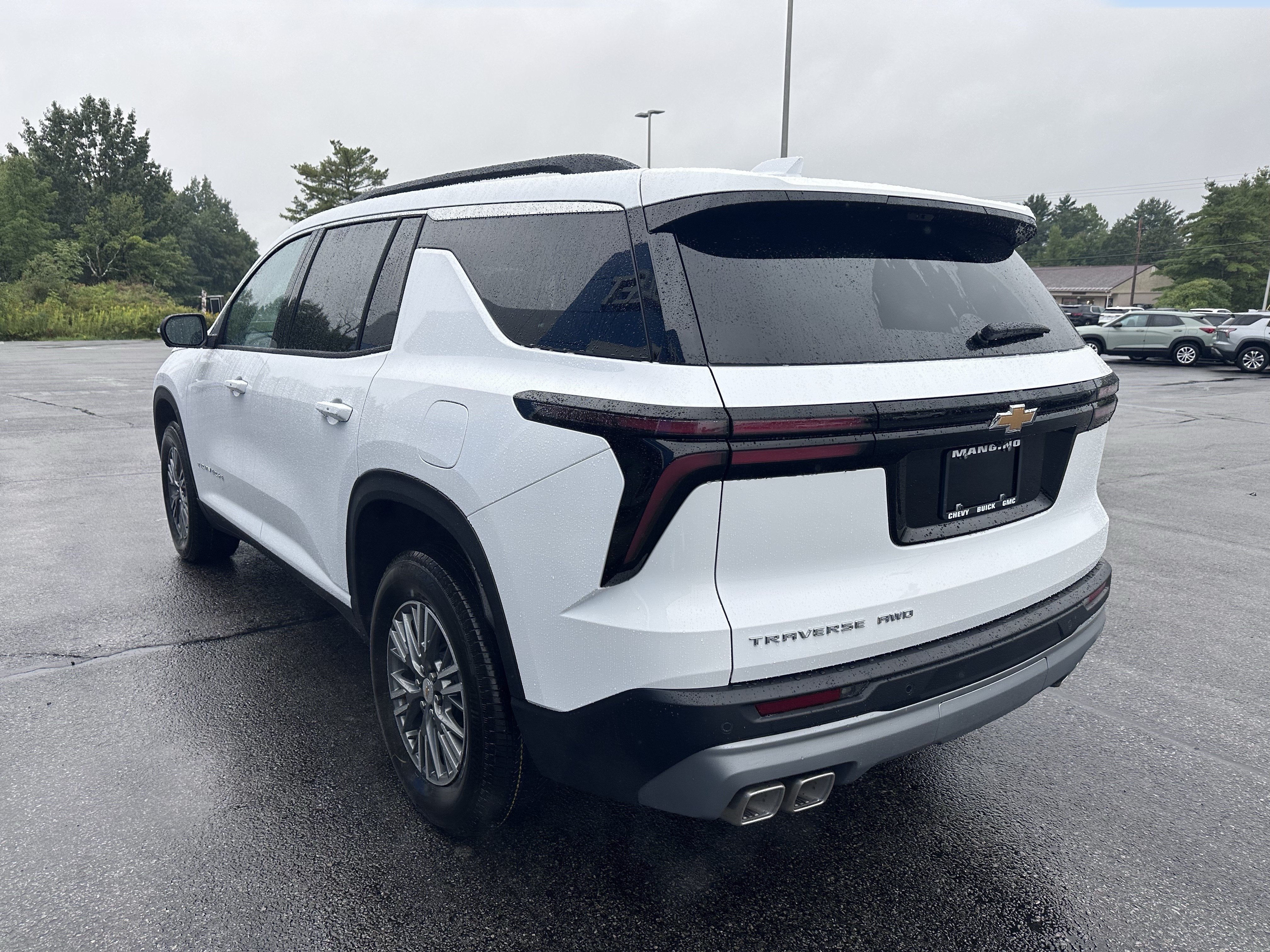 2027 Chevrolet Traverse LT