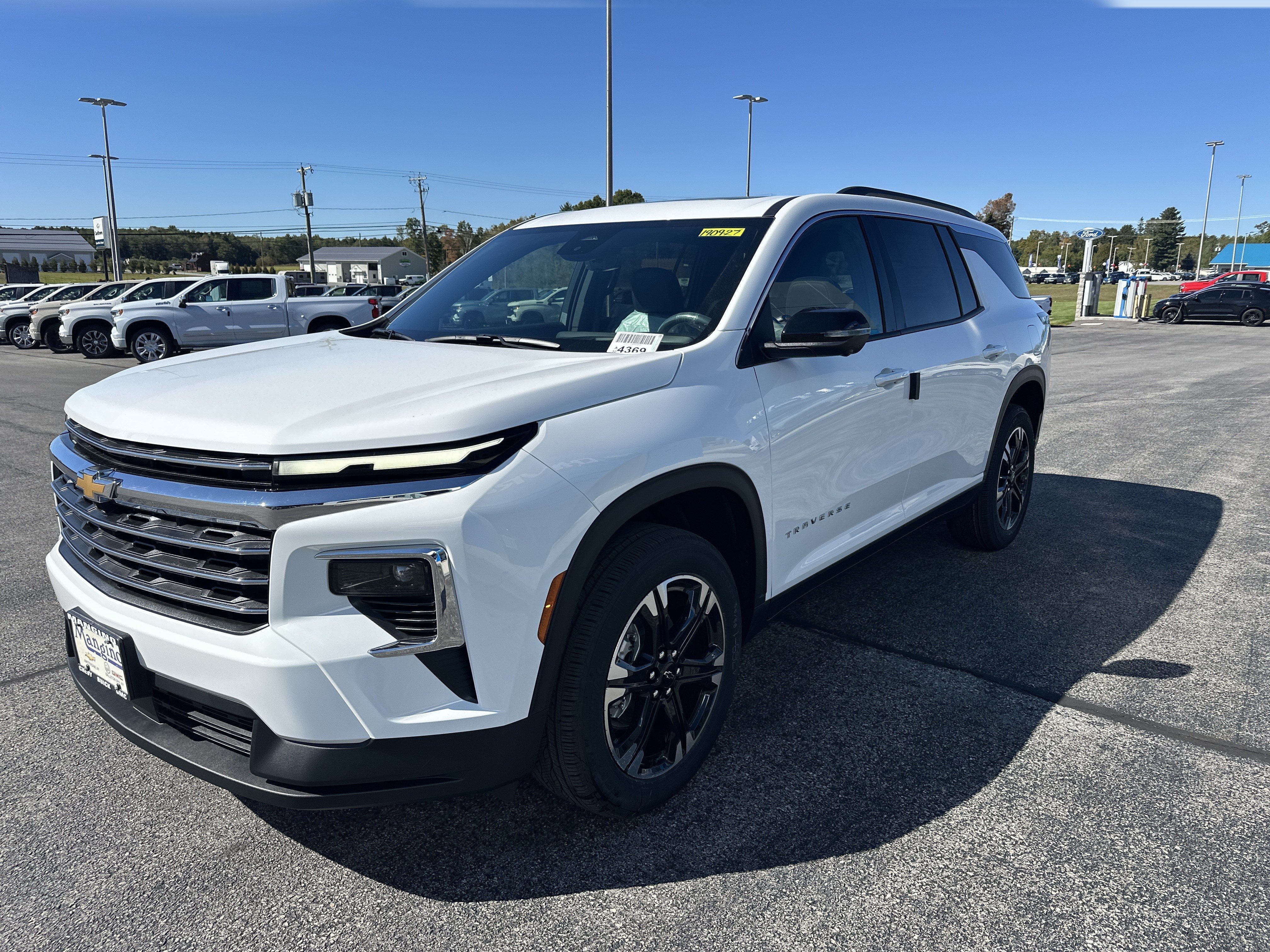 2027 Chevrolet Traverse LT