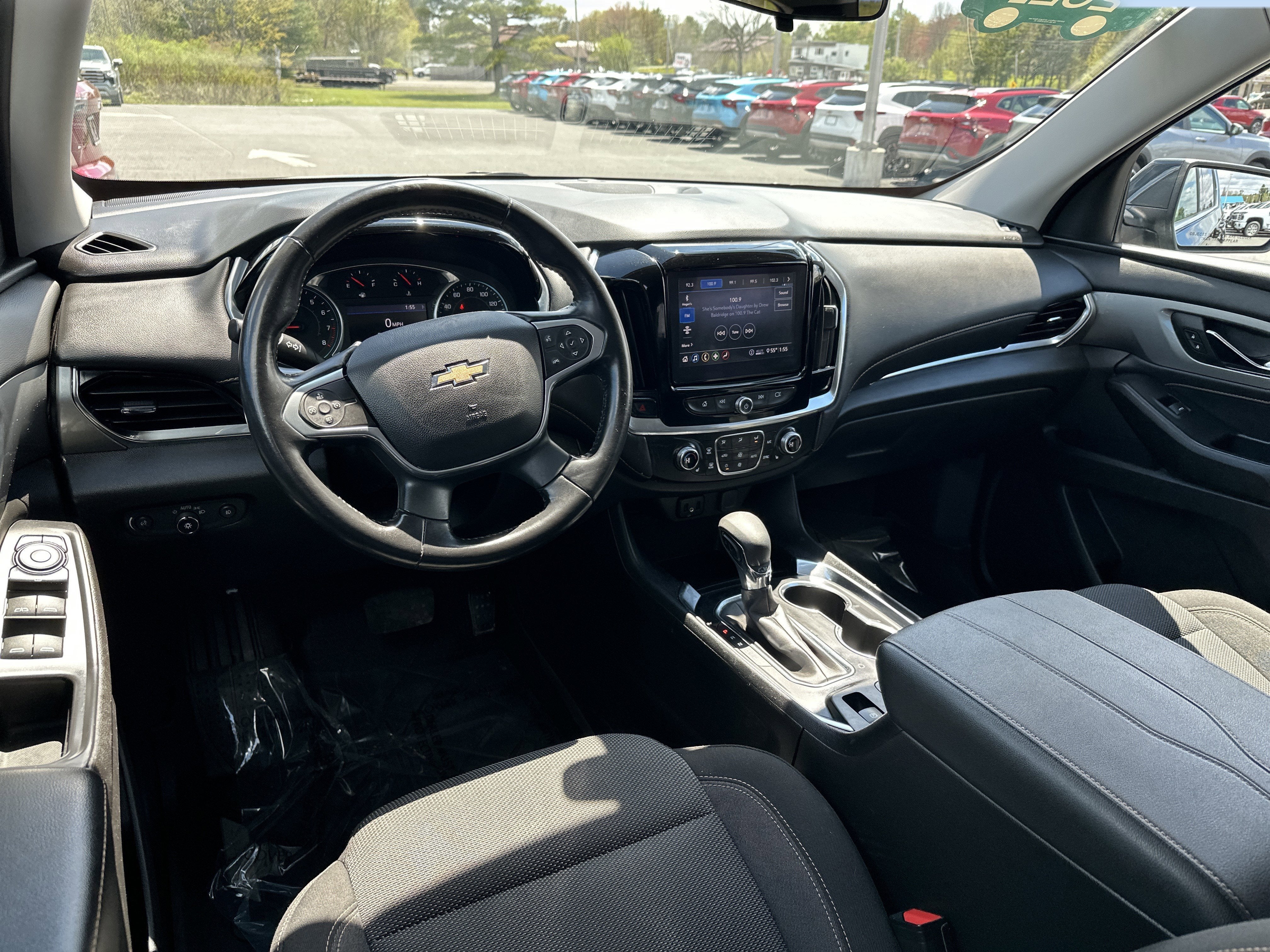 2021 Chevrolet Traverse LT Cloth