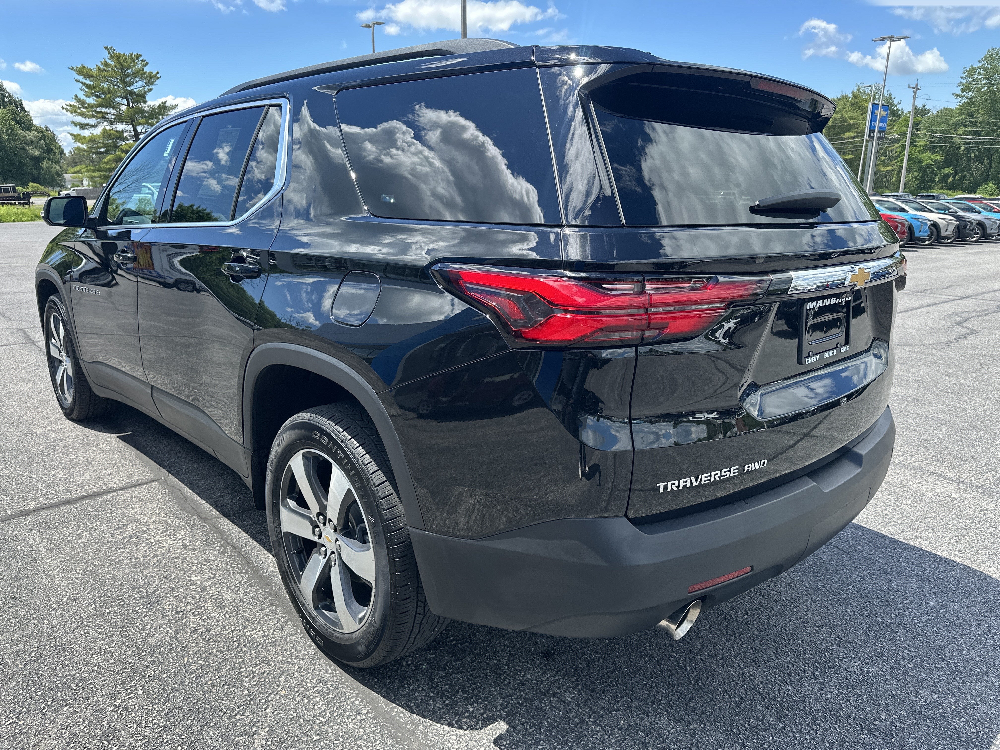 2023 Chevrolet Traverse LT Leather