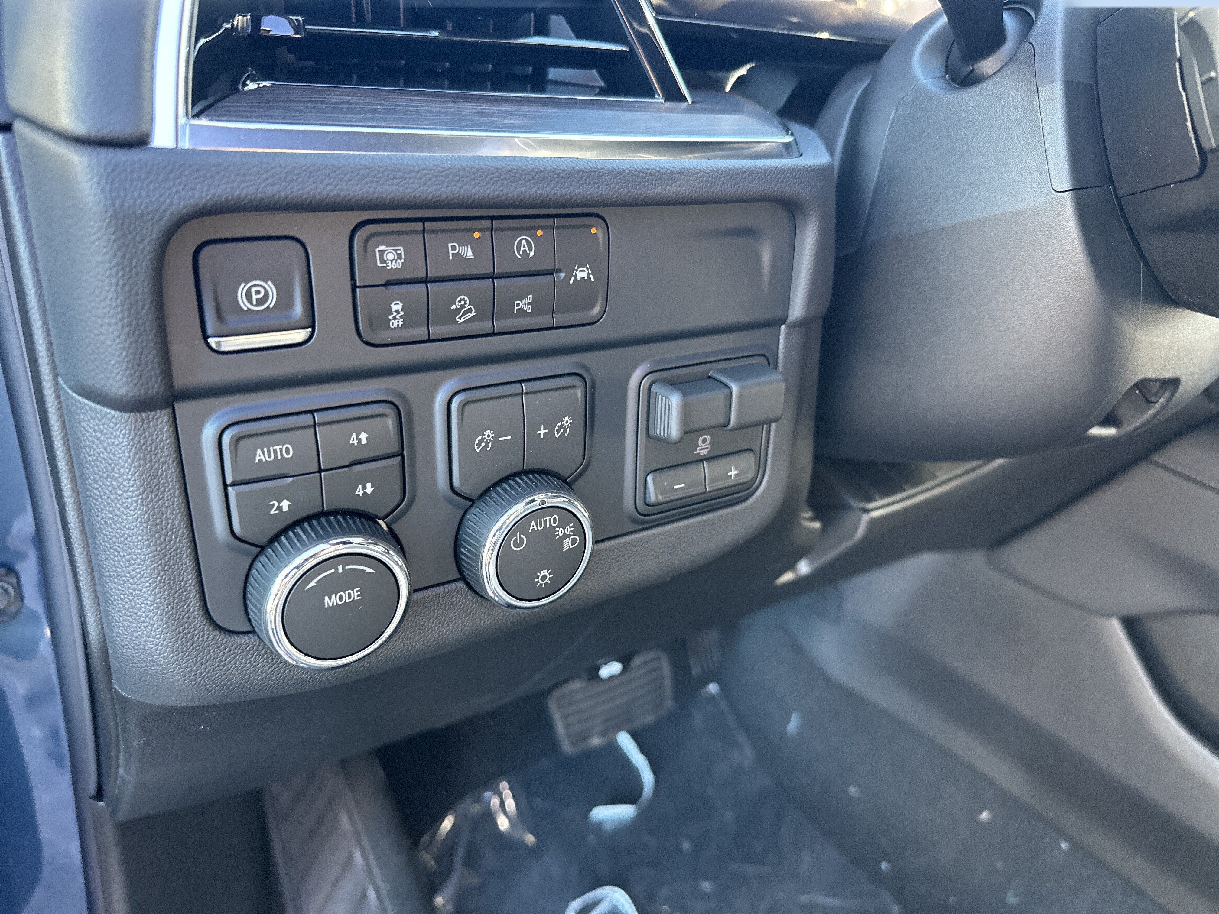 2027 Chevrolet Tahoe LS
