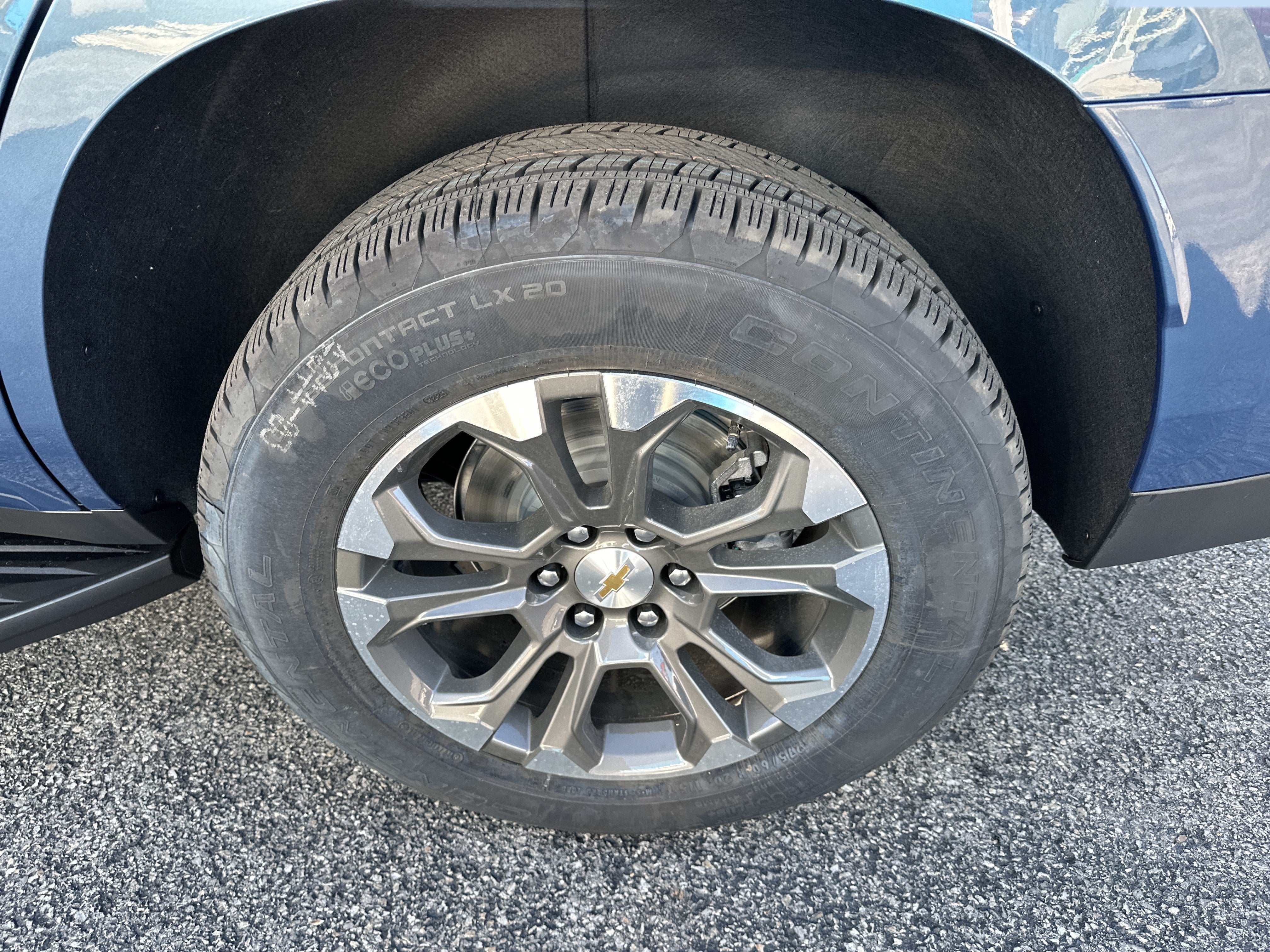 2027 Chevrolet Tahoe LS