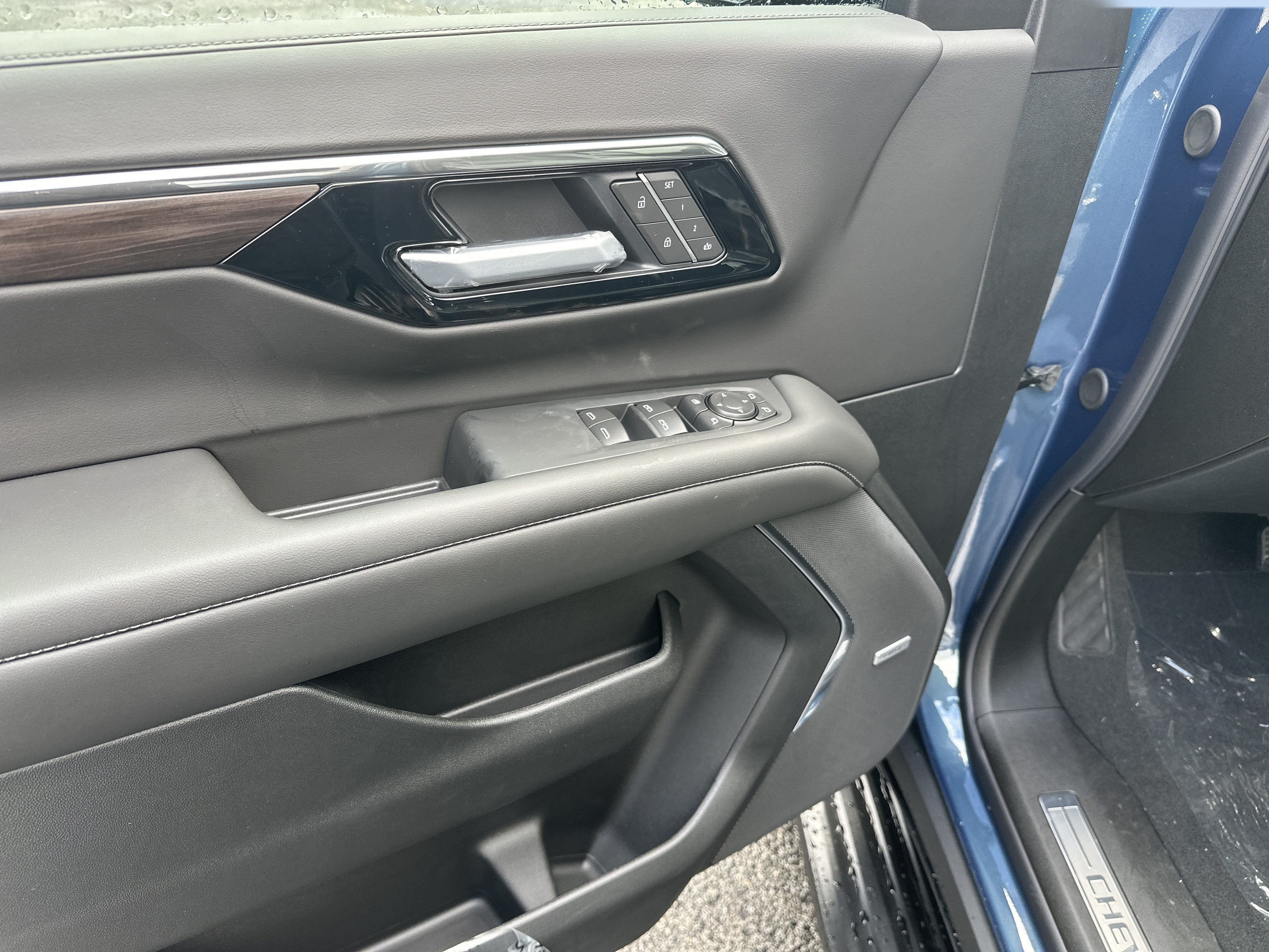 2027 Chevrolet Tahoe LT