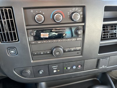 2024 Chevrolet Express Cutaway 3500 1WT