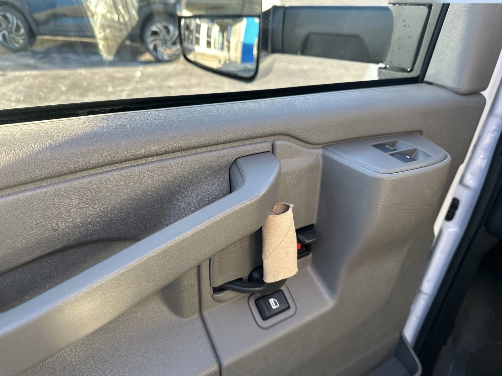 2024 Chevrolet Express Cutaway 3500 1WT