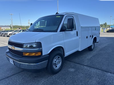 2026 Chevrolet Express Cutaway 3500 1WT