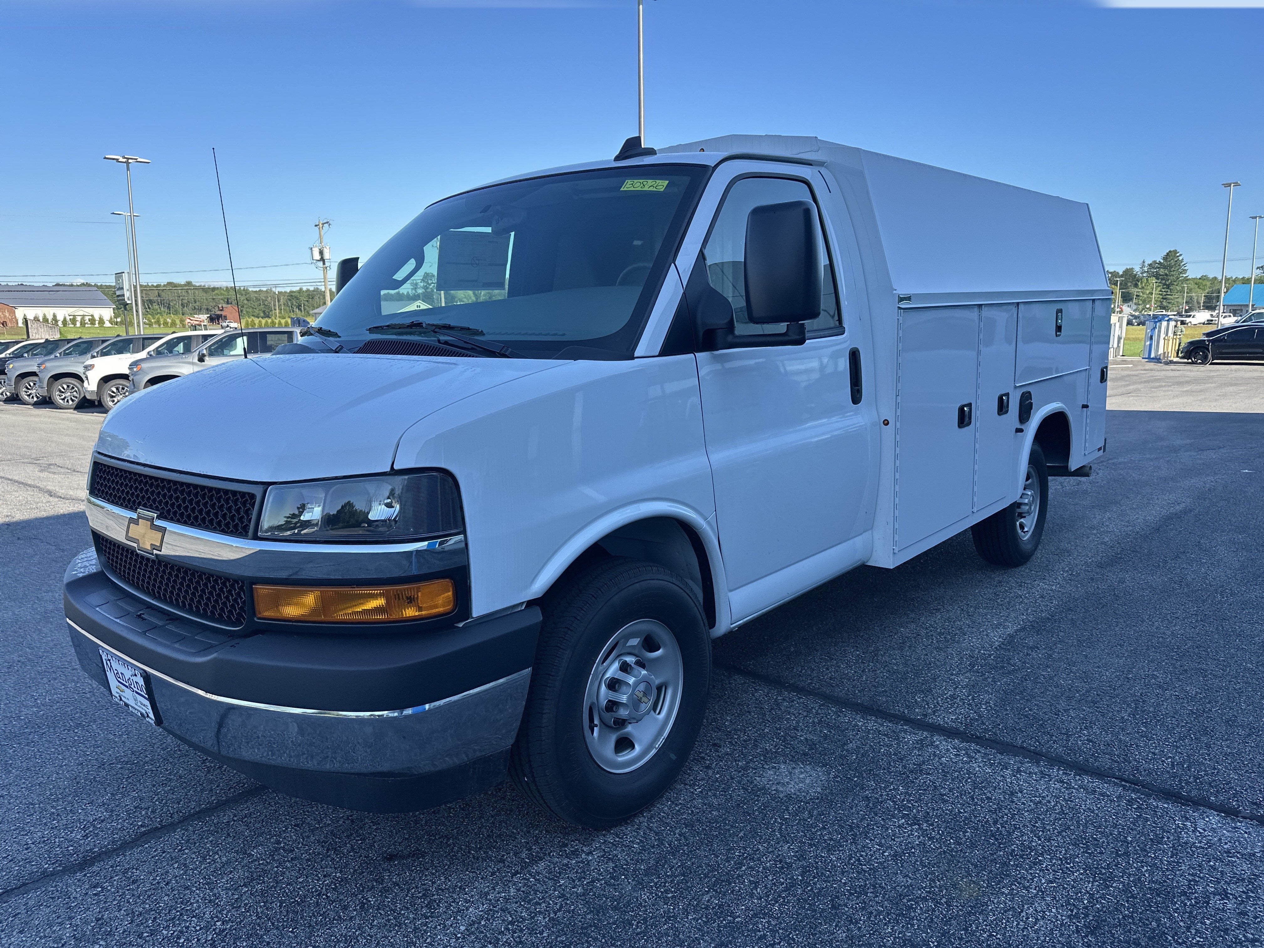 2026 Chevrolet Express Cutaway 3500 1WT