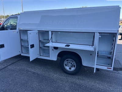 2026 Chevrolet Express Cutaway 3500 1WT