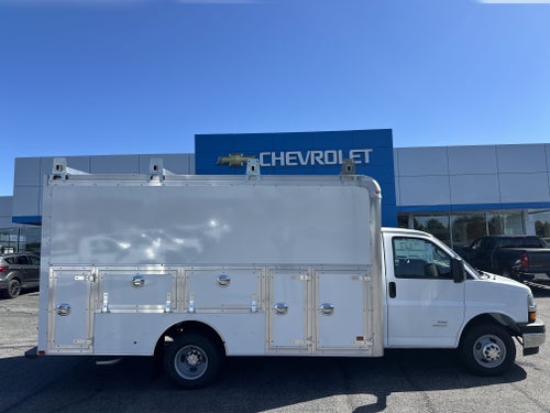 2026 Chevrolet Express Cutaway 4500 2WT