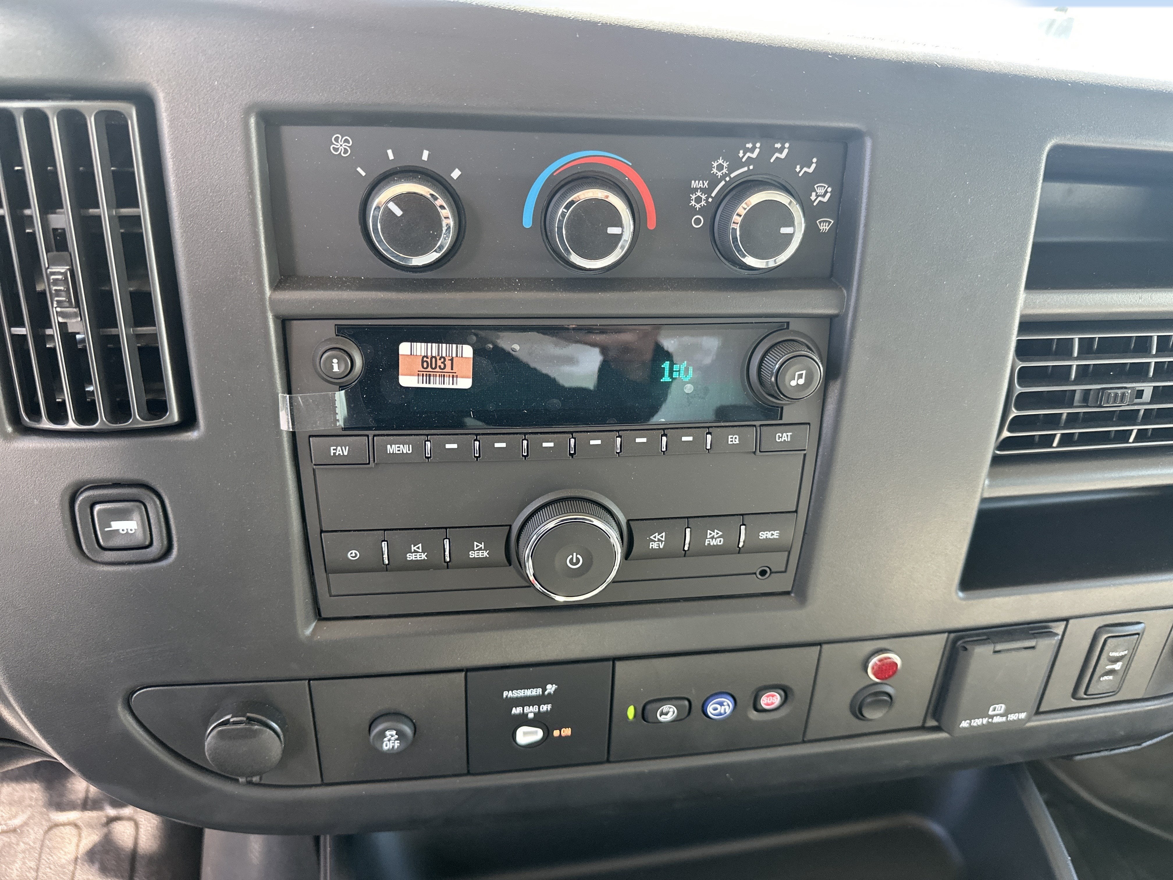 2026 Chevrolet Express Cutaway 4500 2WT