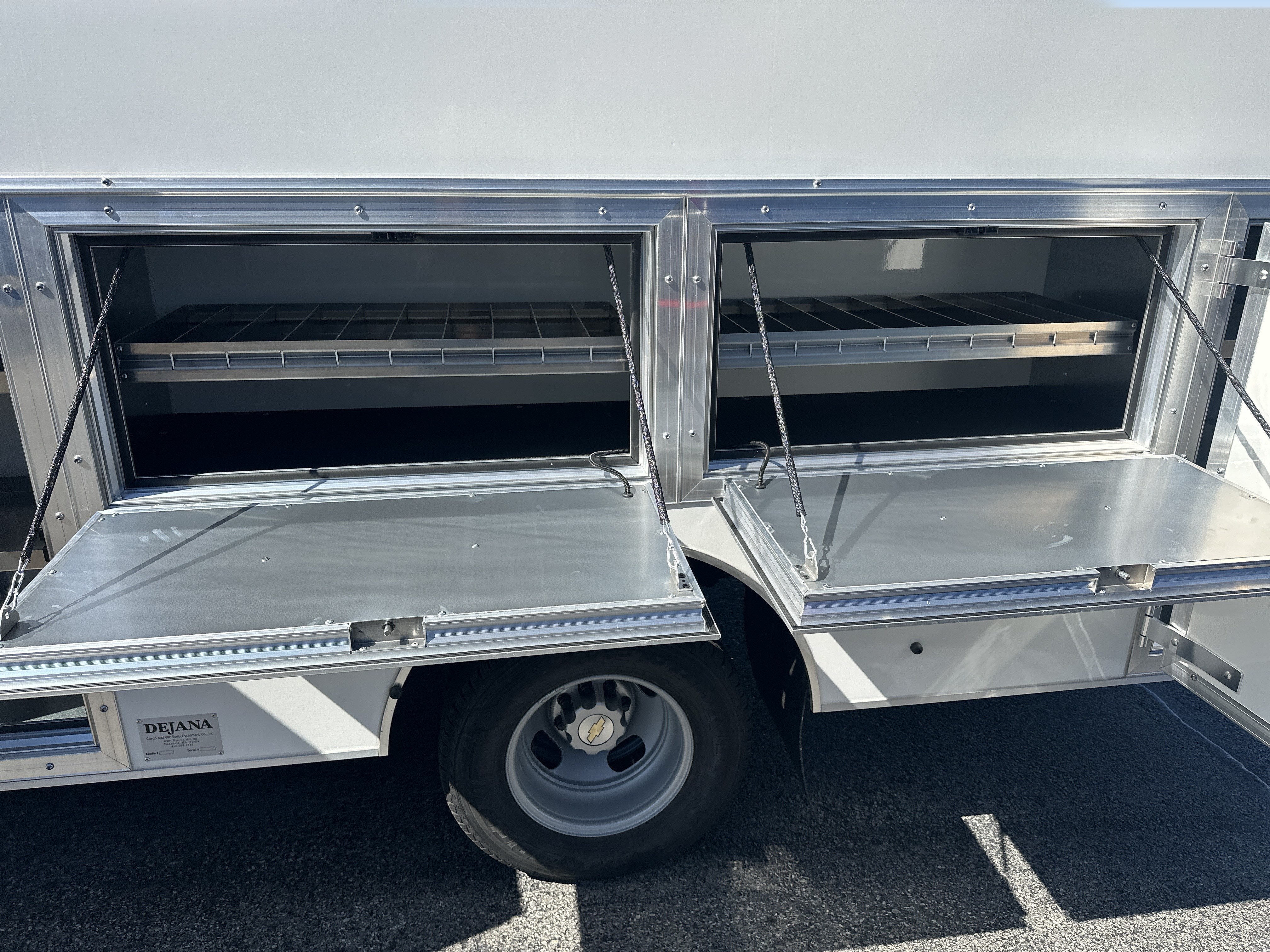 2026 Chevrolet Express Cutaway 4500 2WT