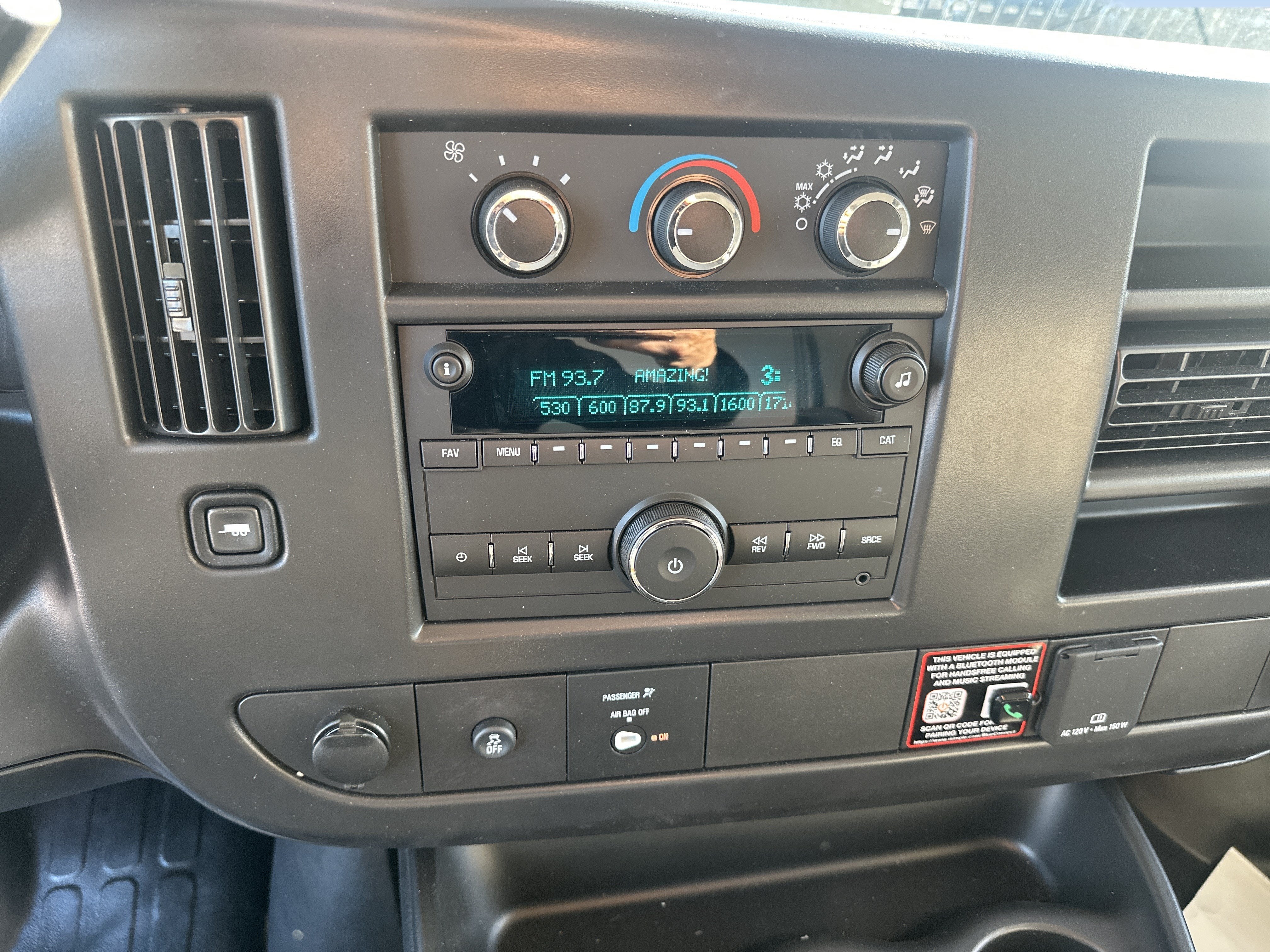 2026 Chevrolet Express Cutaway 4500 2WT
