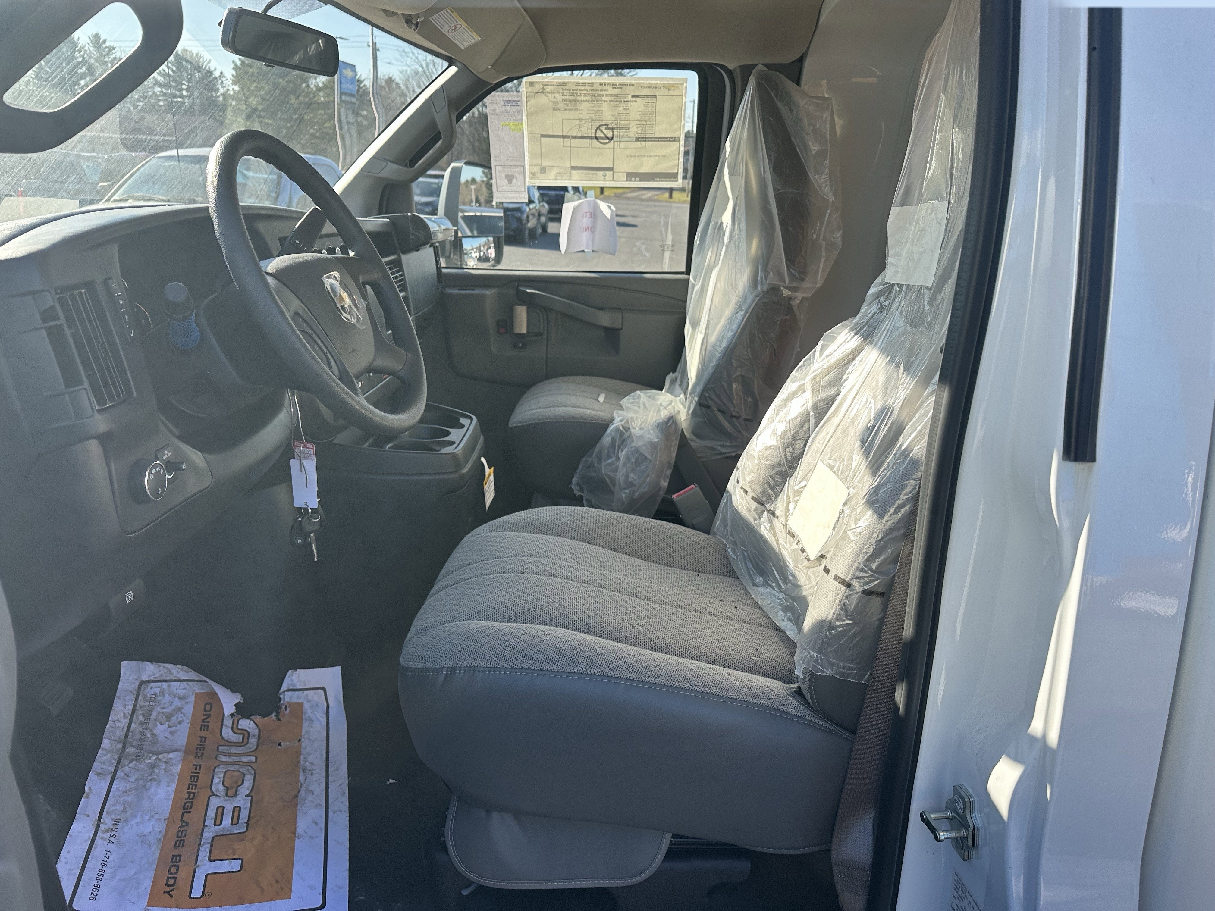 2025 Chevrolet Express Cutaway 4500 2WT