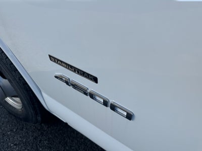 2025 Chevrolet Express Cutaway 4500 2WT