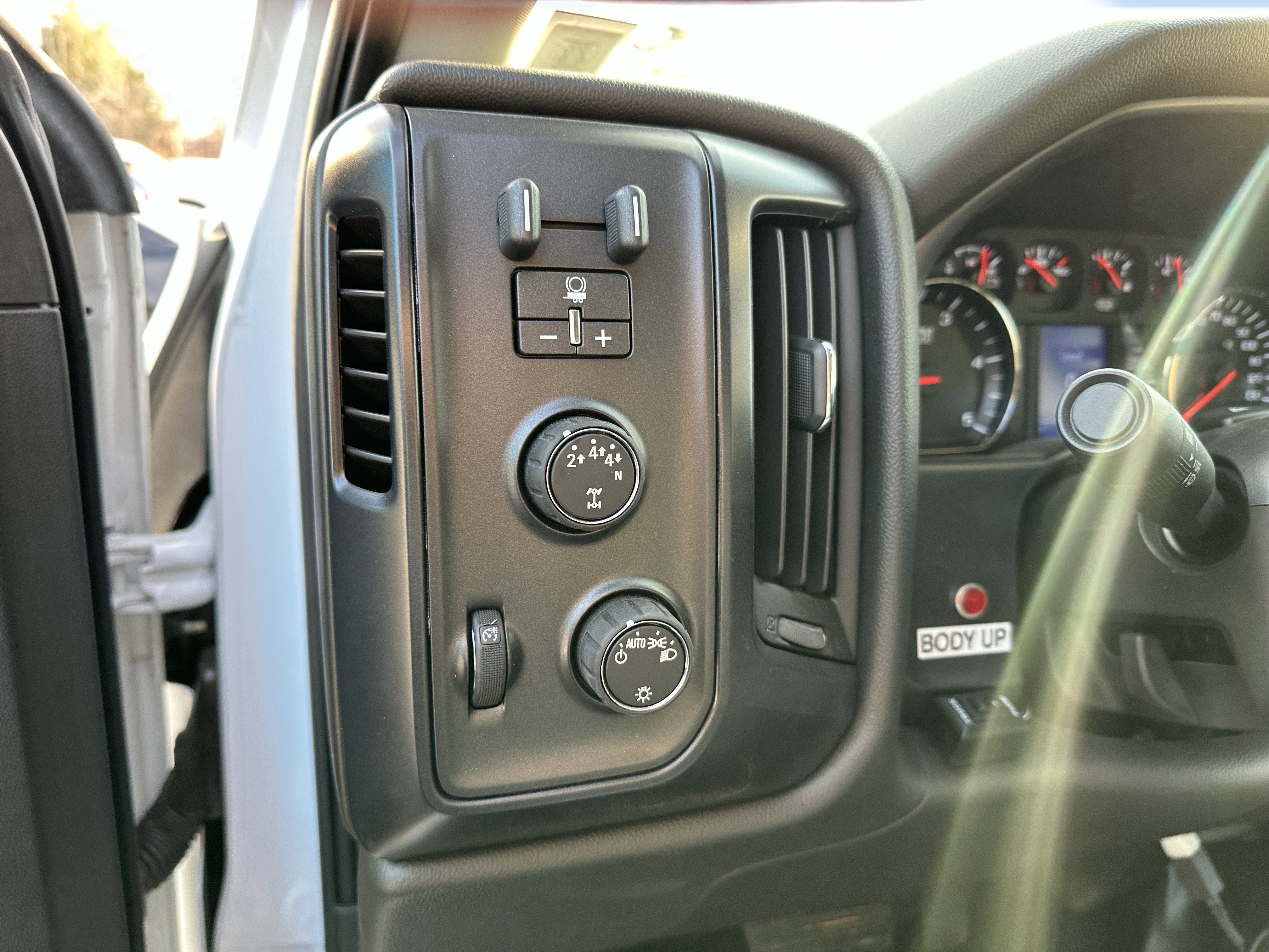 2024 Chevrolet Silverado 5500 HD Work Truck