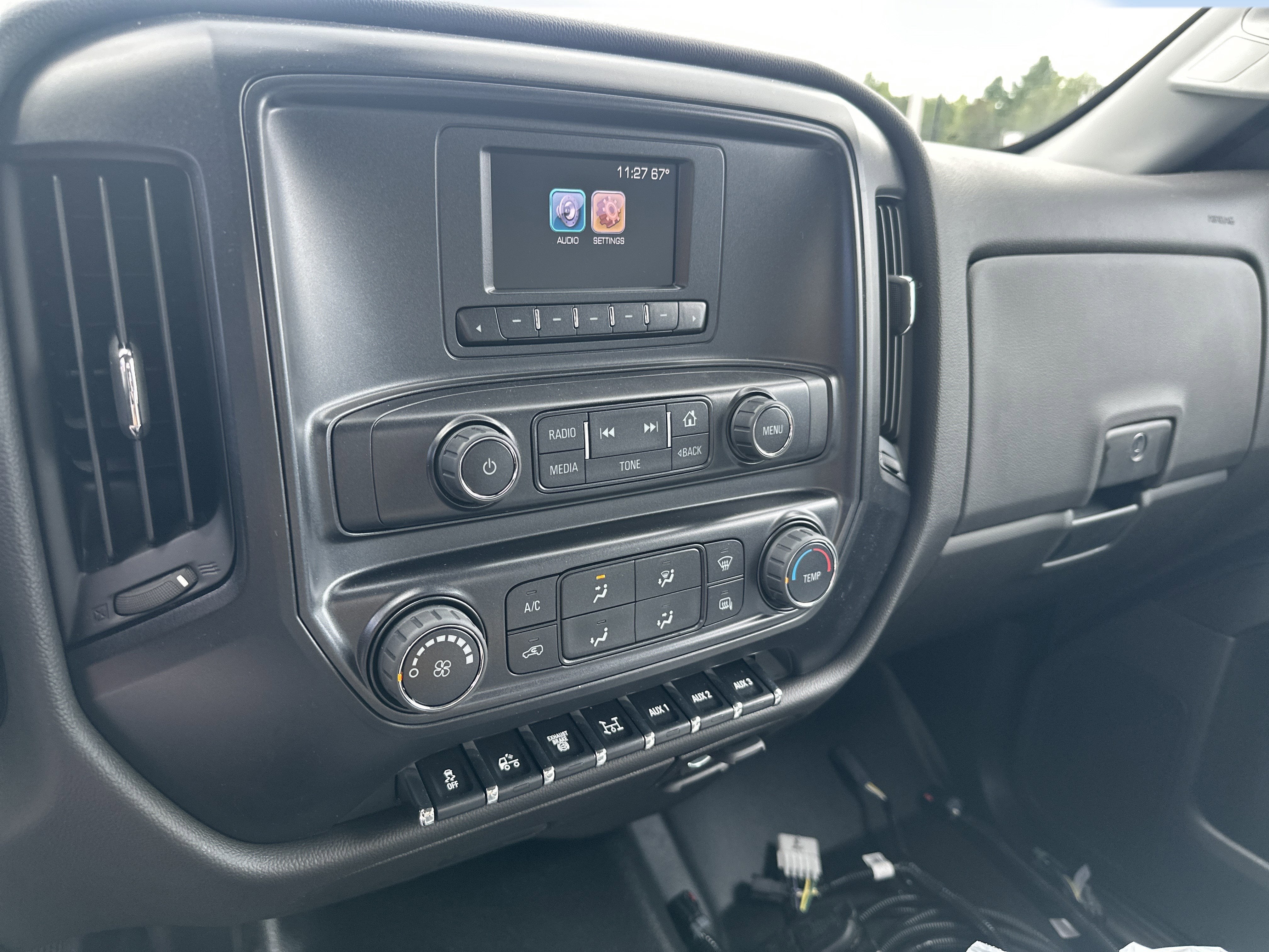 2024 Chevrolet Silverado 5500 HD Work Truck