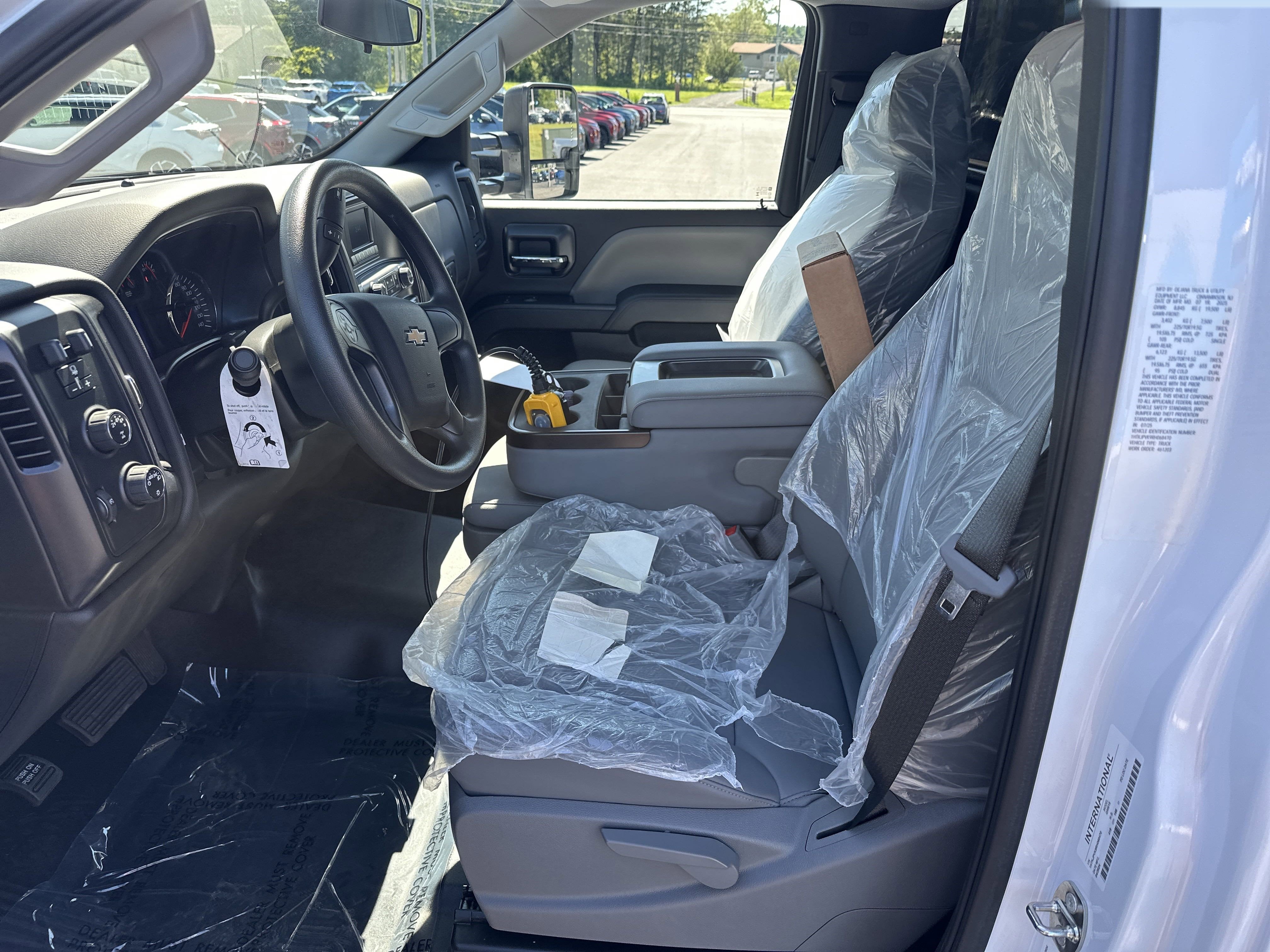 2024 Chevrolet Silverado 5500 HD Work Truck