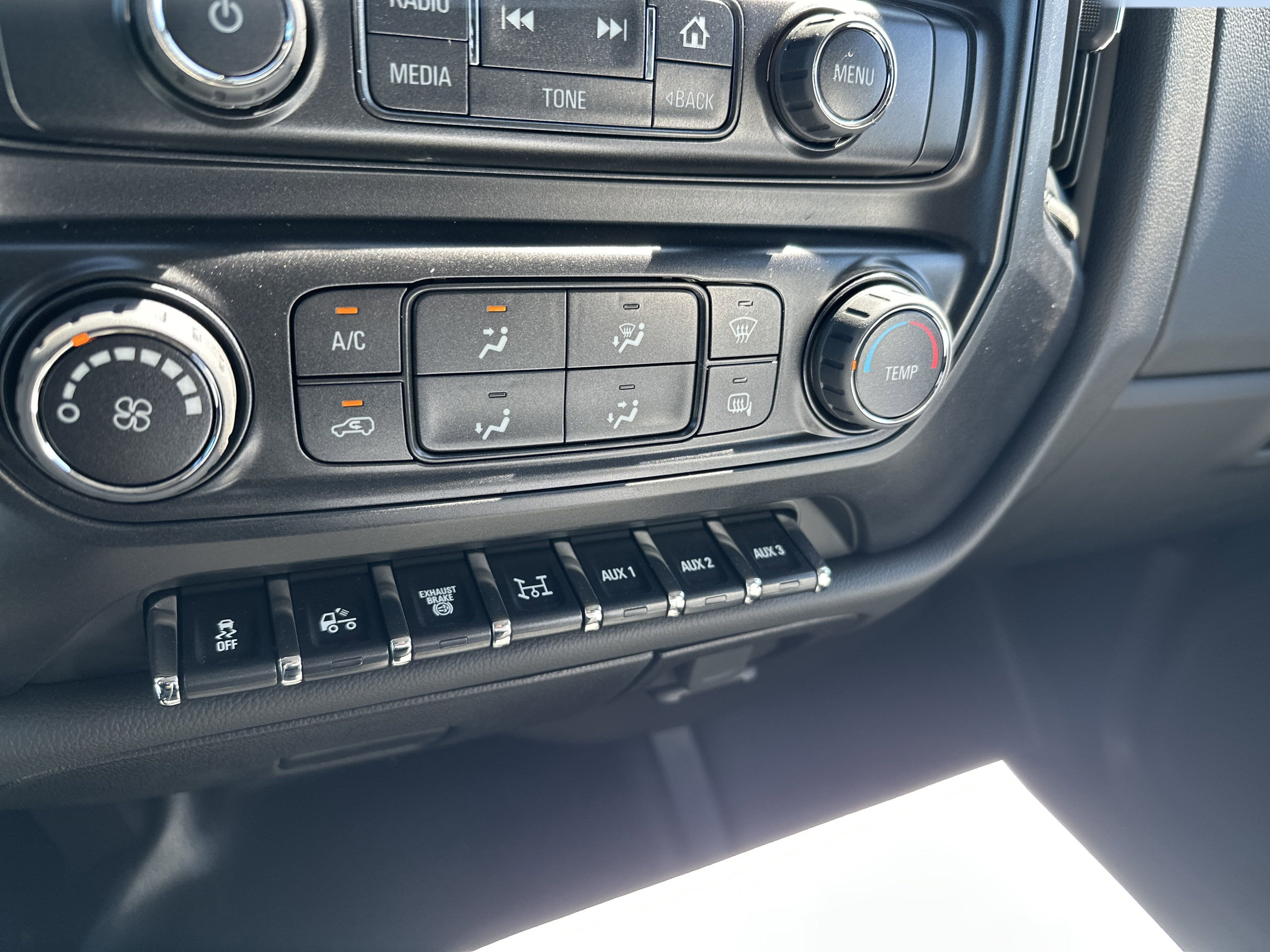 2024 Chevrolet Silverado 5500 HD Work Truck